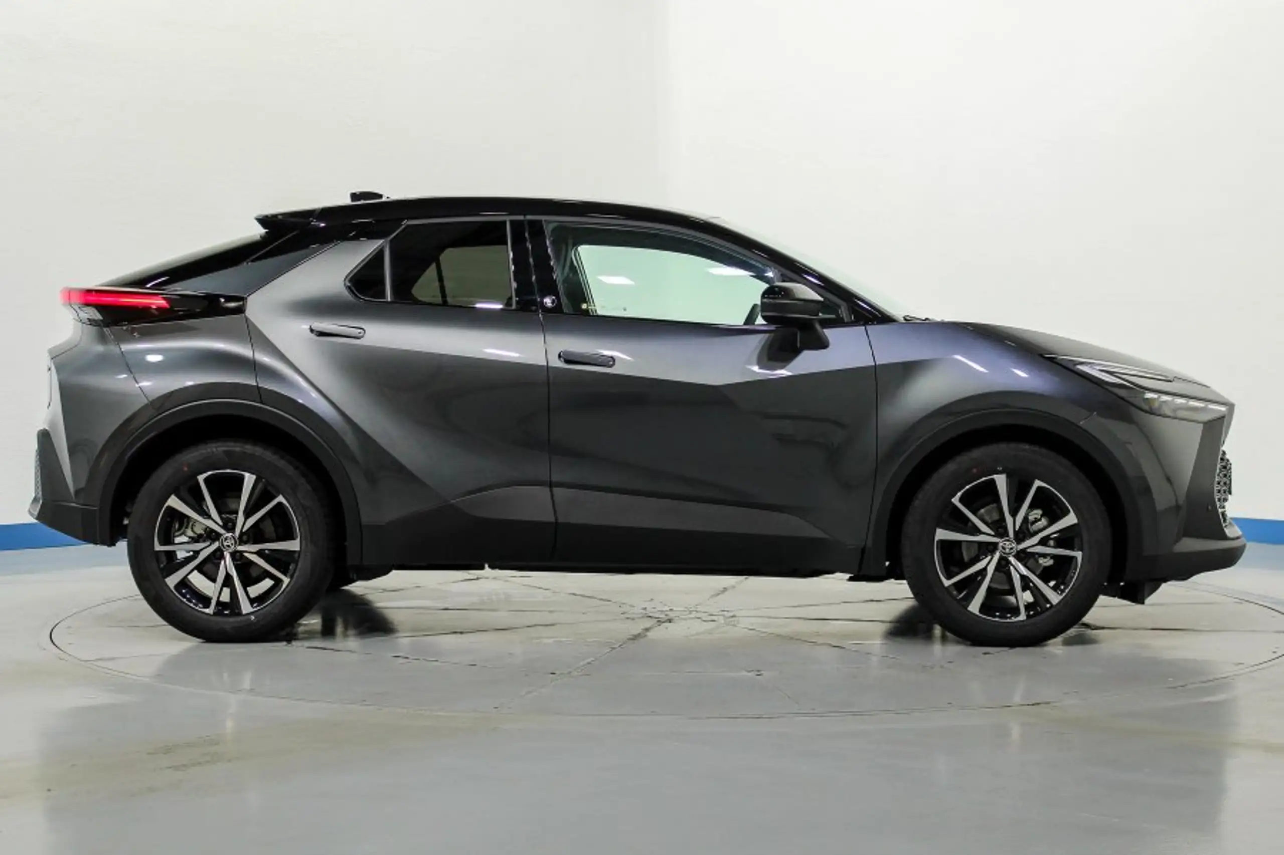 Toyota - C-HR