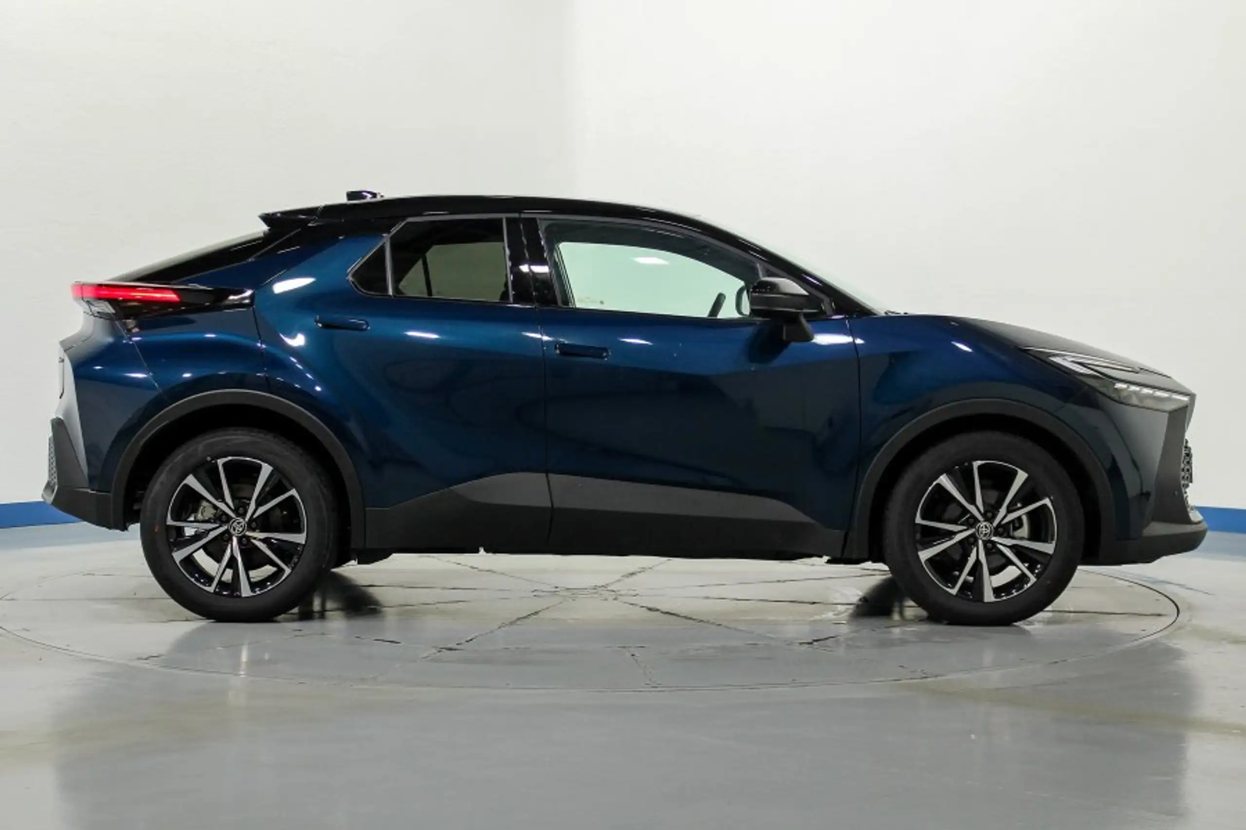 Toyota - C-HR