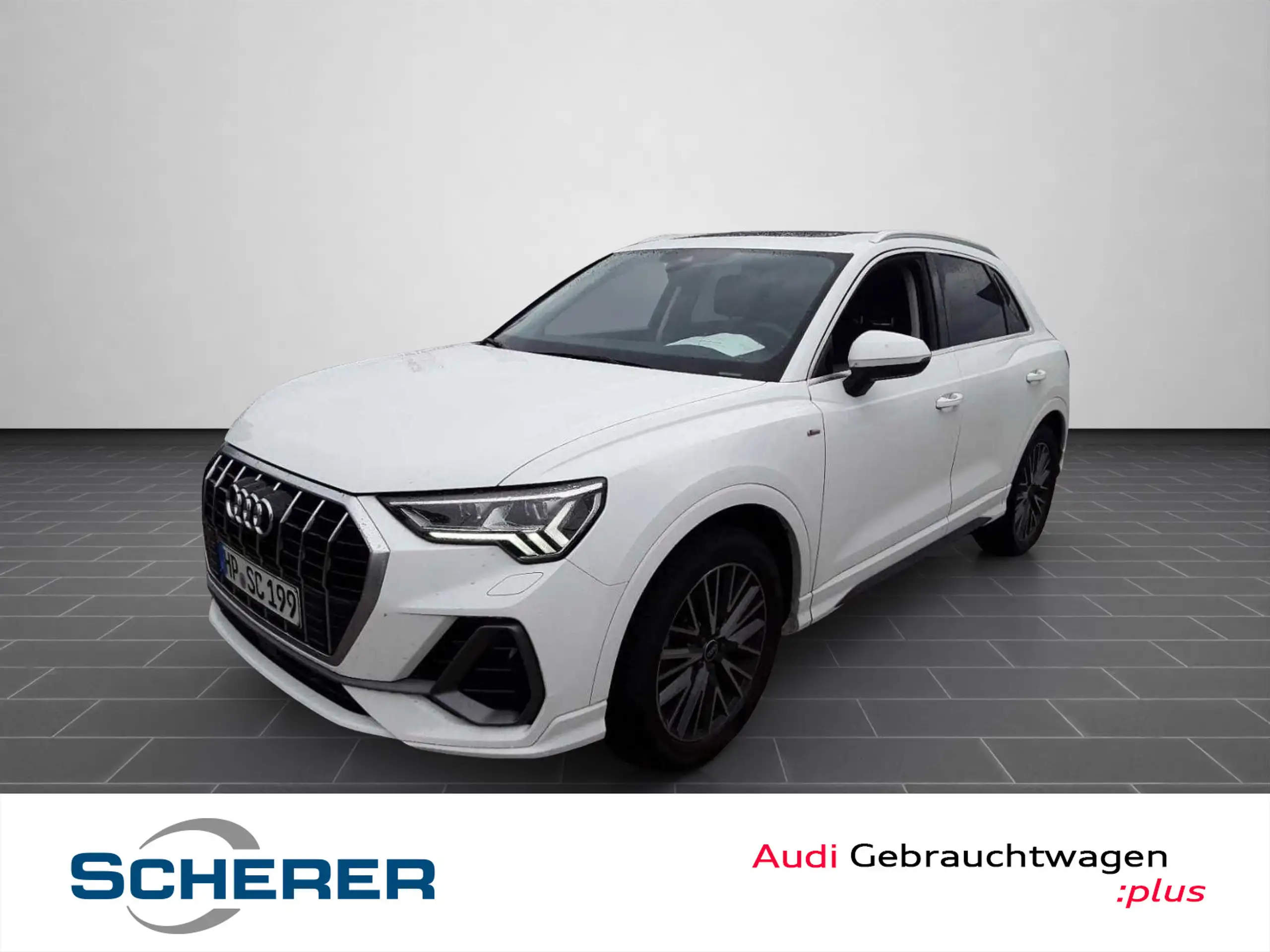 Audi - Q3