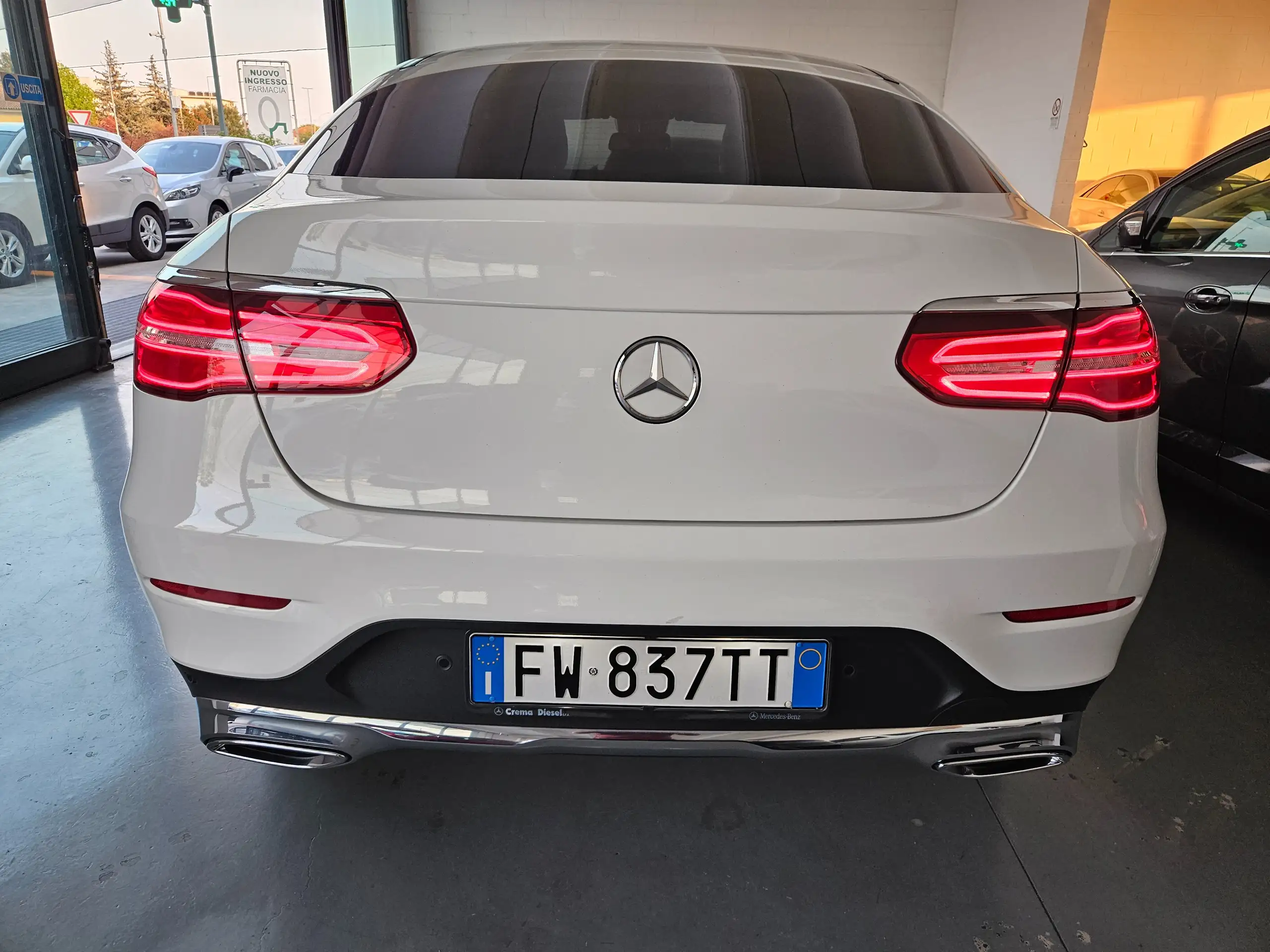 Mercedes-Benz - GLC 250