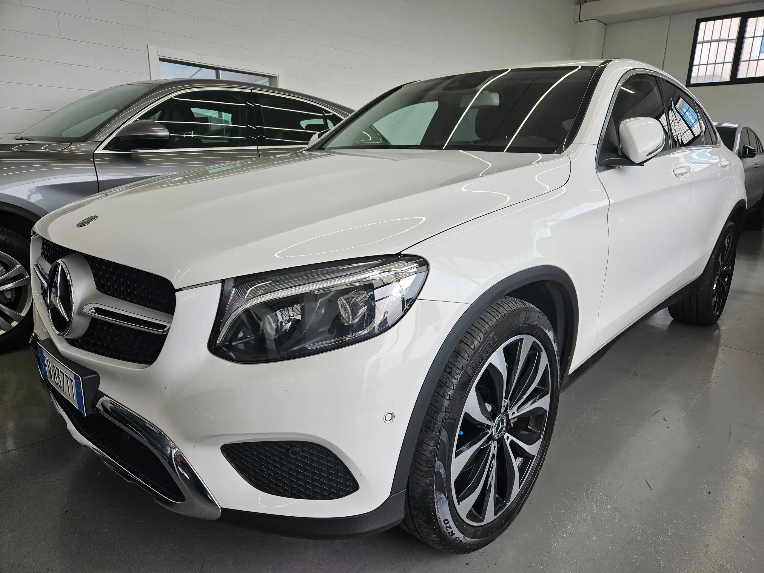 Mercedes-Benz - GLC 250