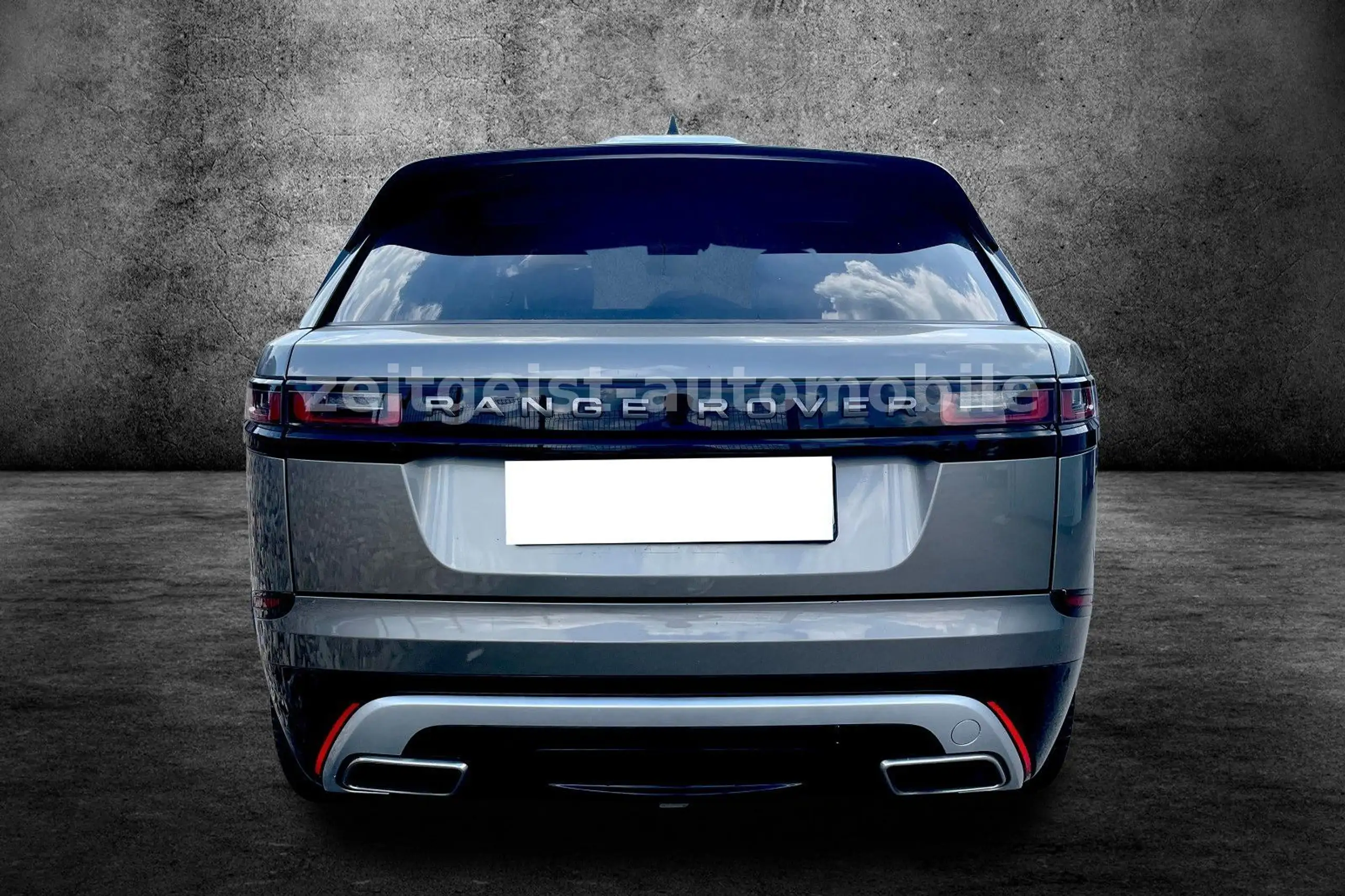 Land Rover - Range Rover Velar