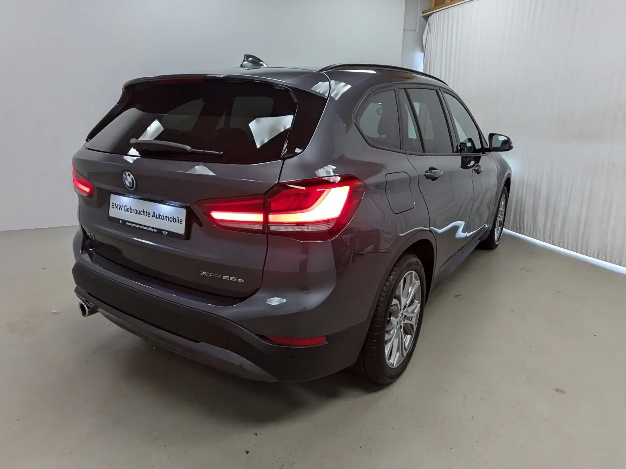 BMW - X1