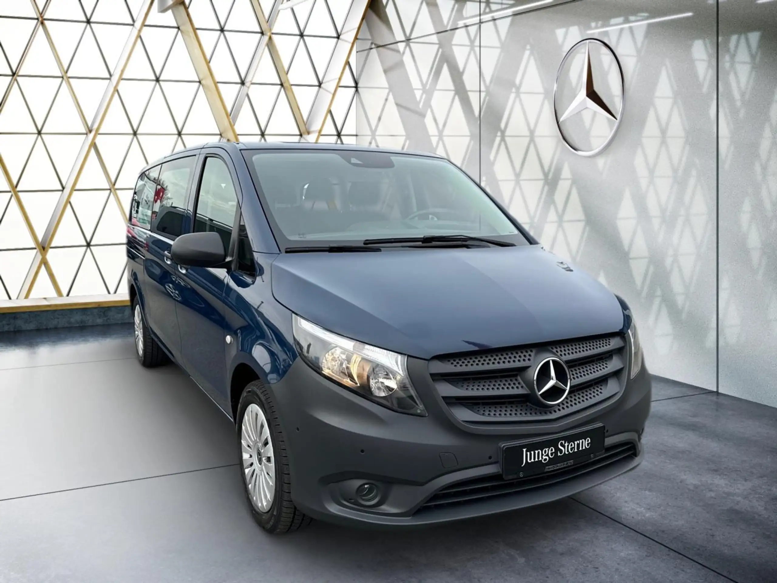 Mercedes-Benz - Vito