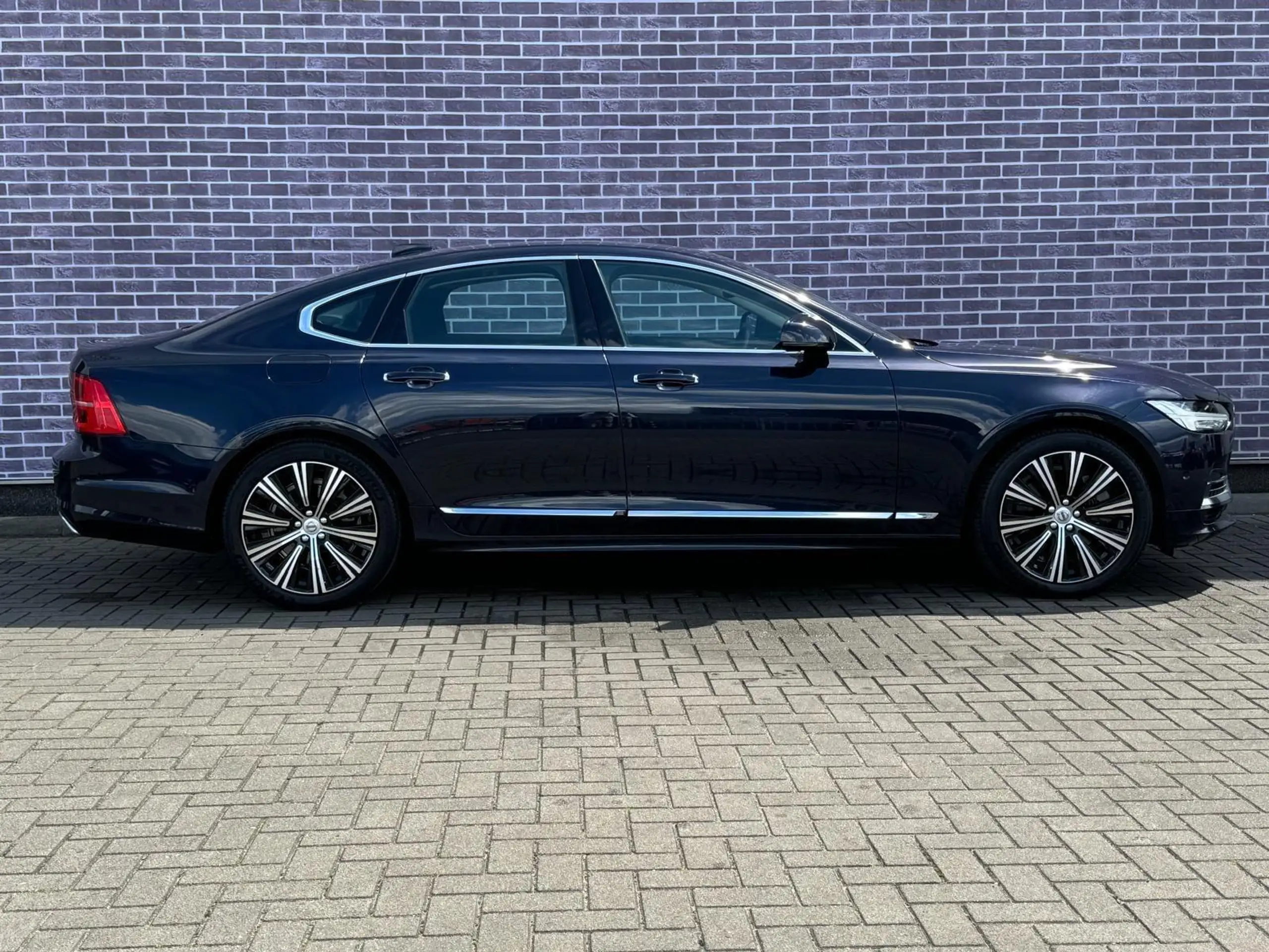 Volvo - S90