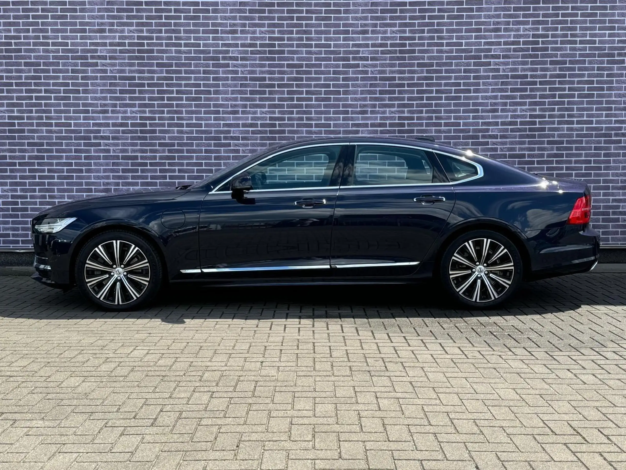 Volvo - S90