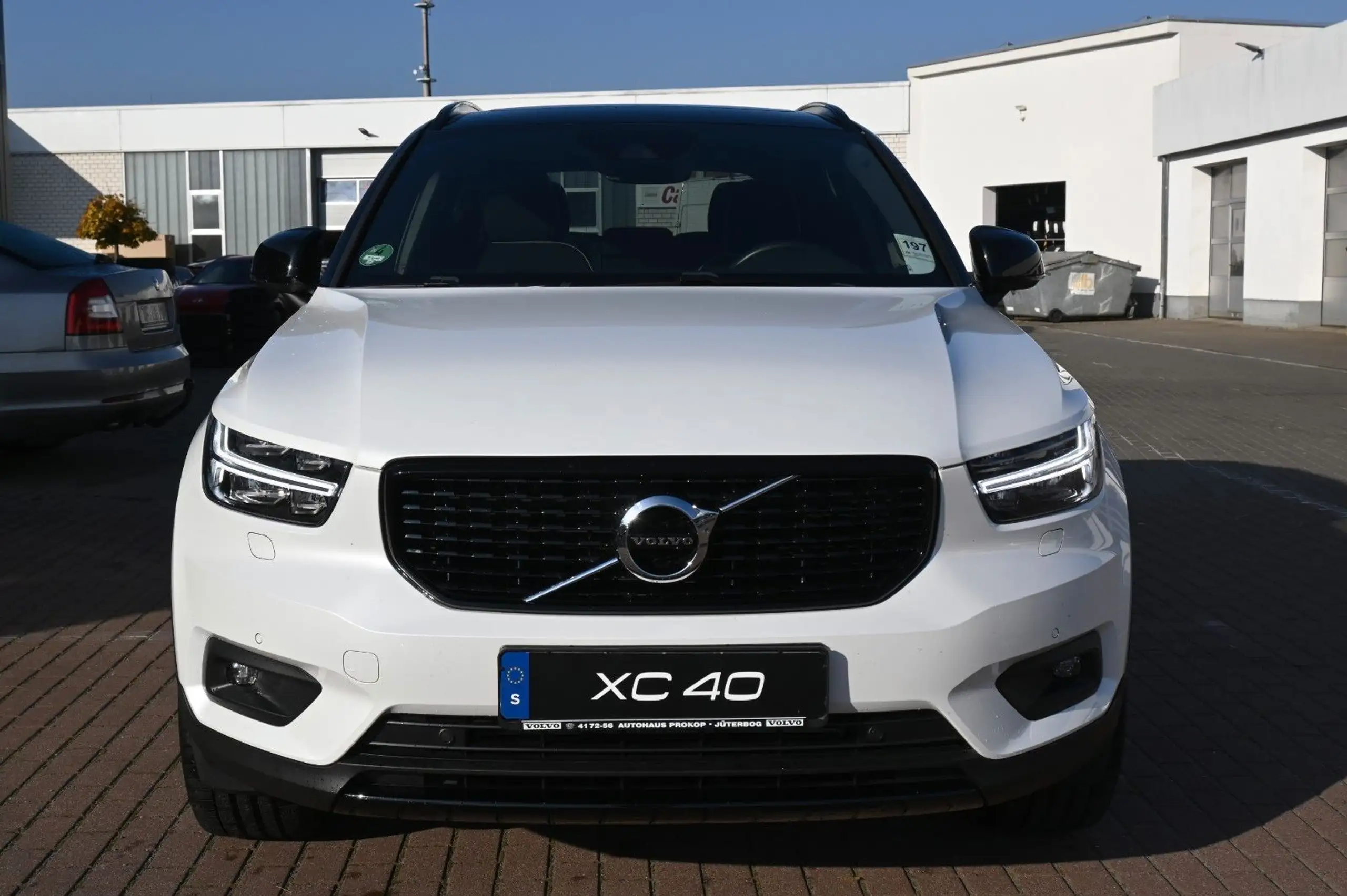 Volvo - XC40