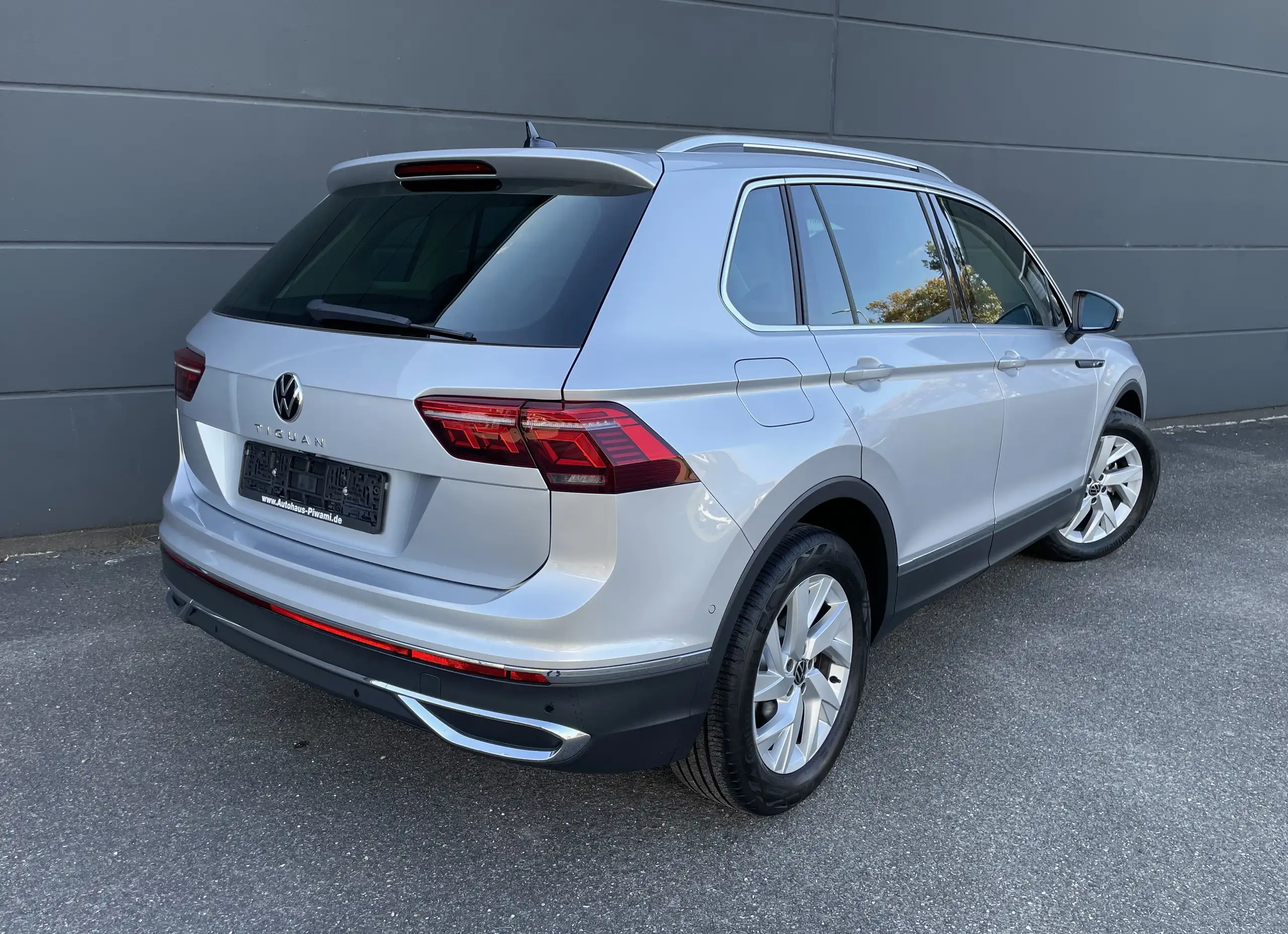 Volkswagen - Tiguan