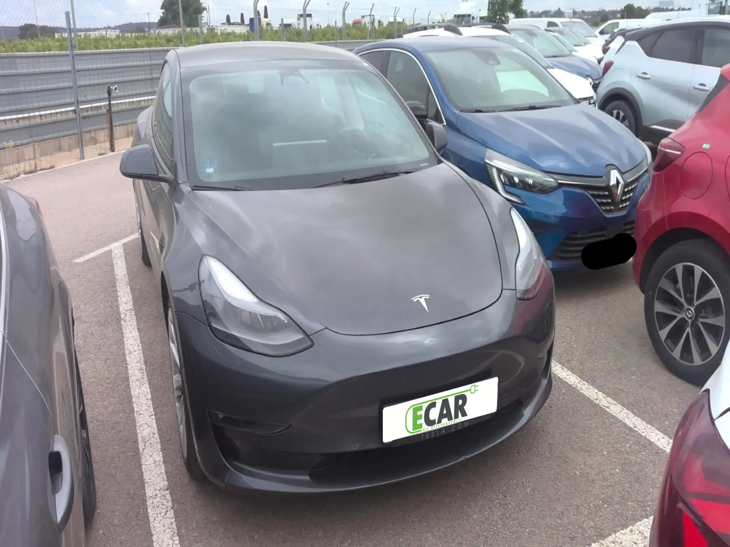 Tesla - Model 3