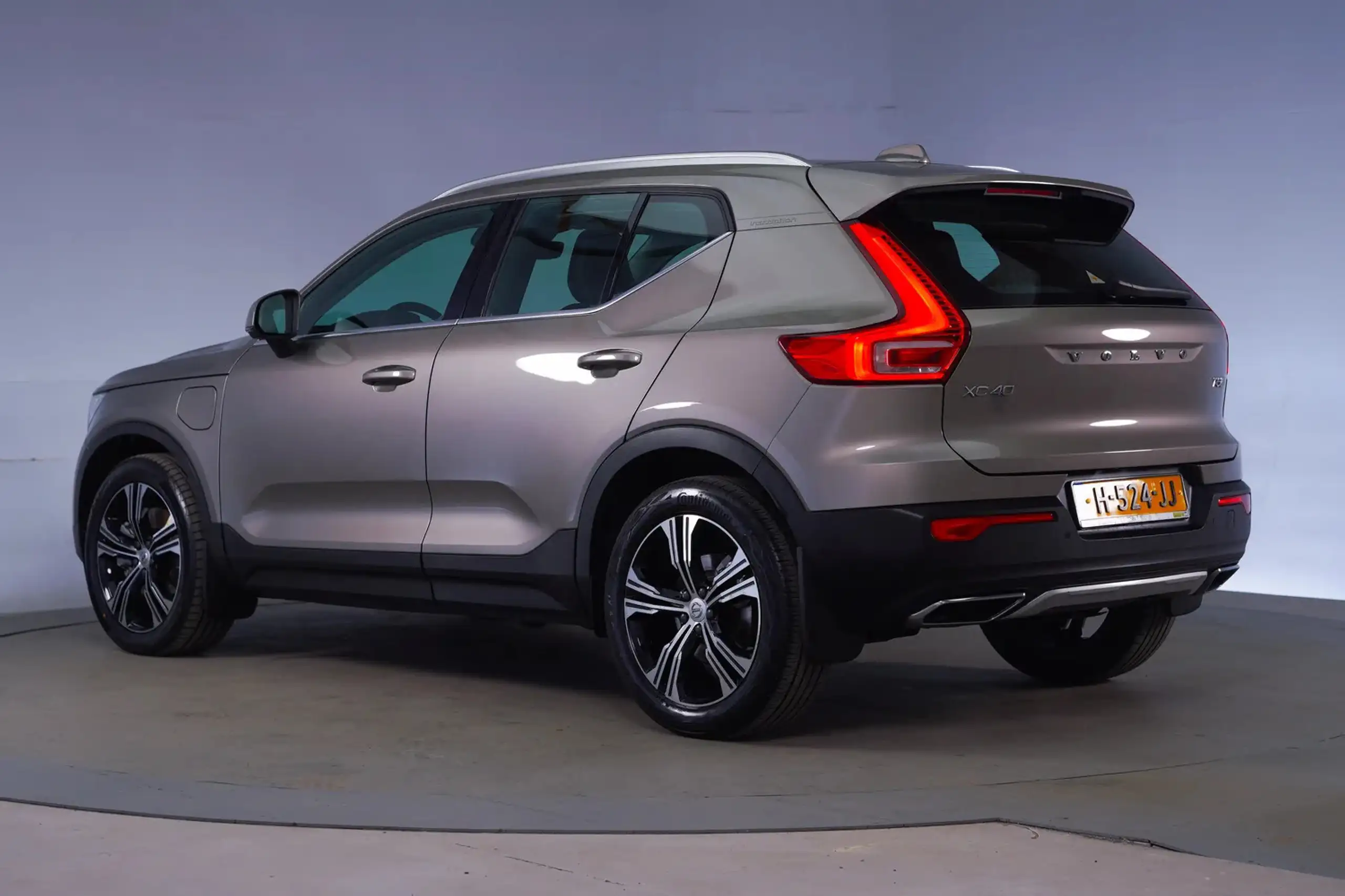 Volvo - XC40