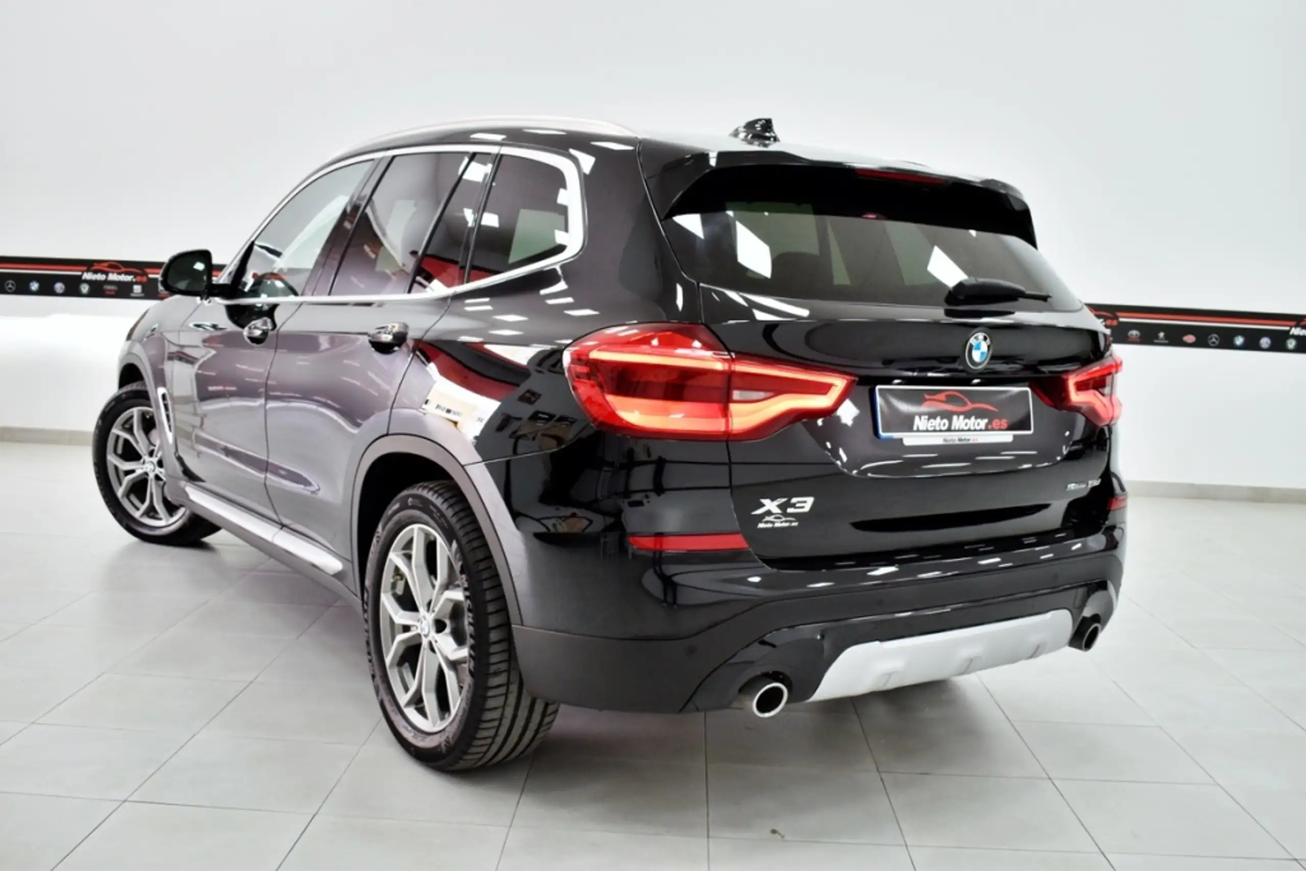 BMW - X3