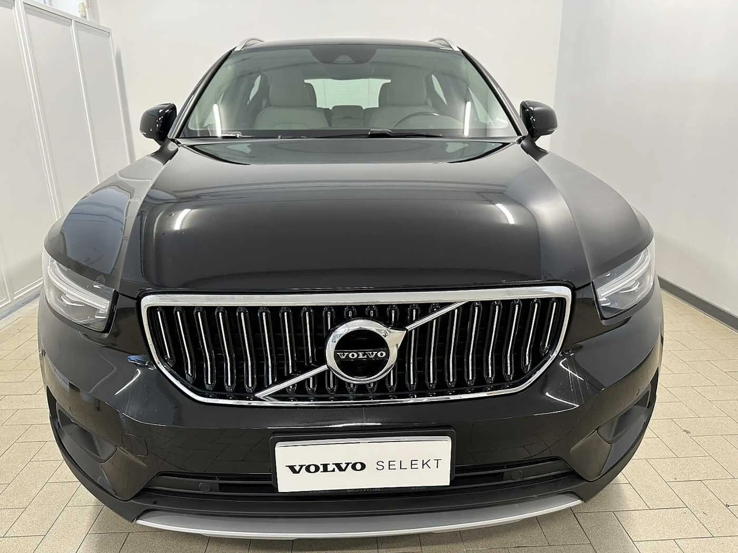 Volvo - XC40