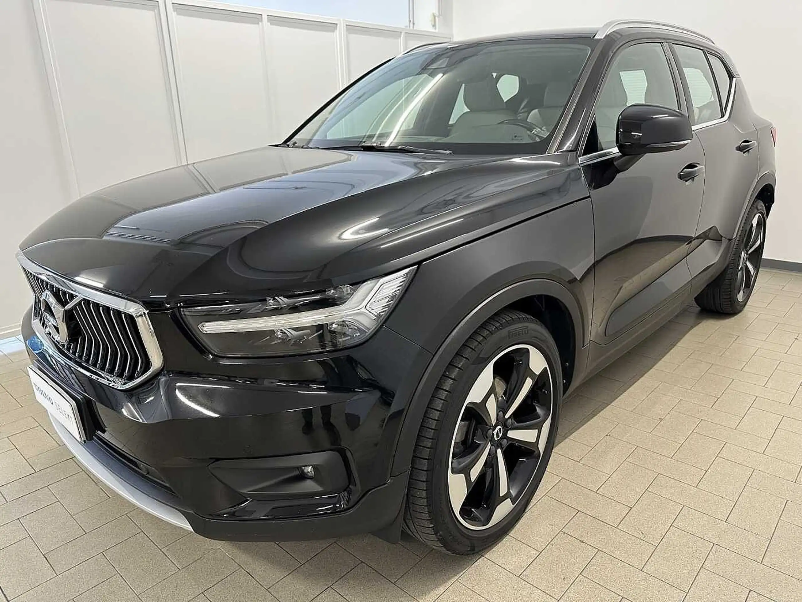 Volvo - XC40