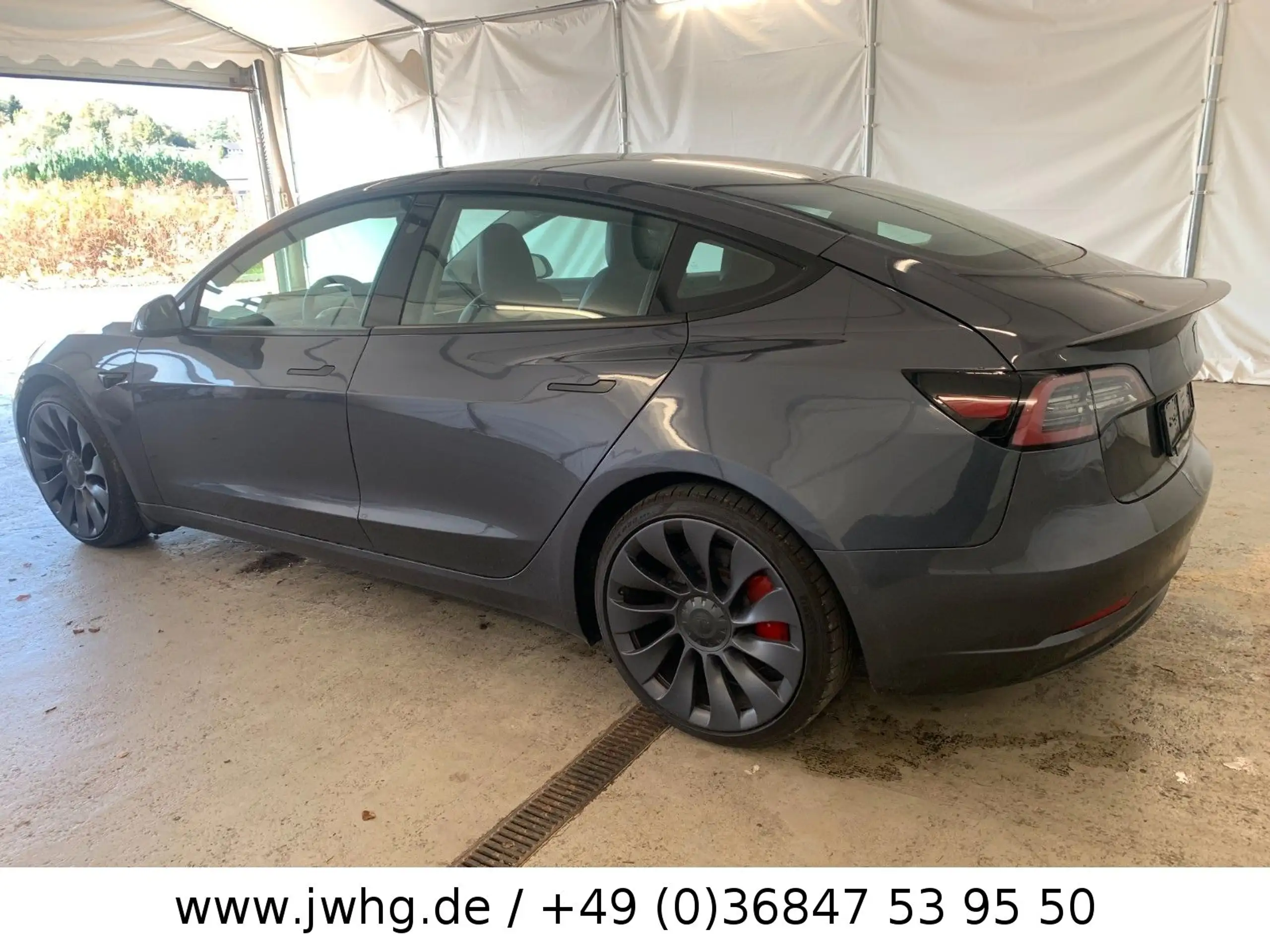 Tesla - Model 3