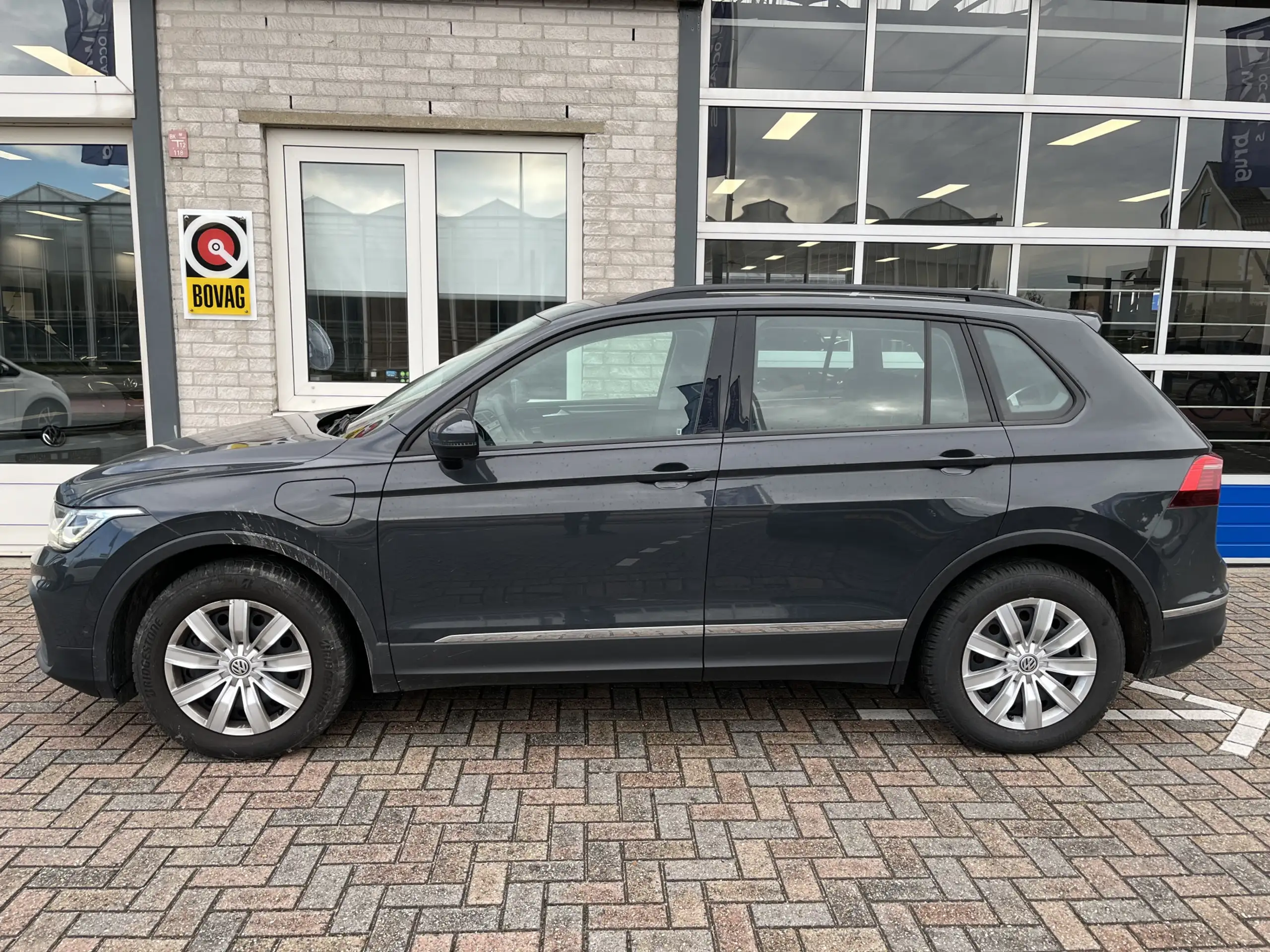 Volkswagen - Tiguan