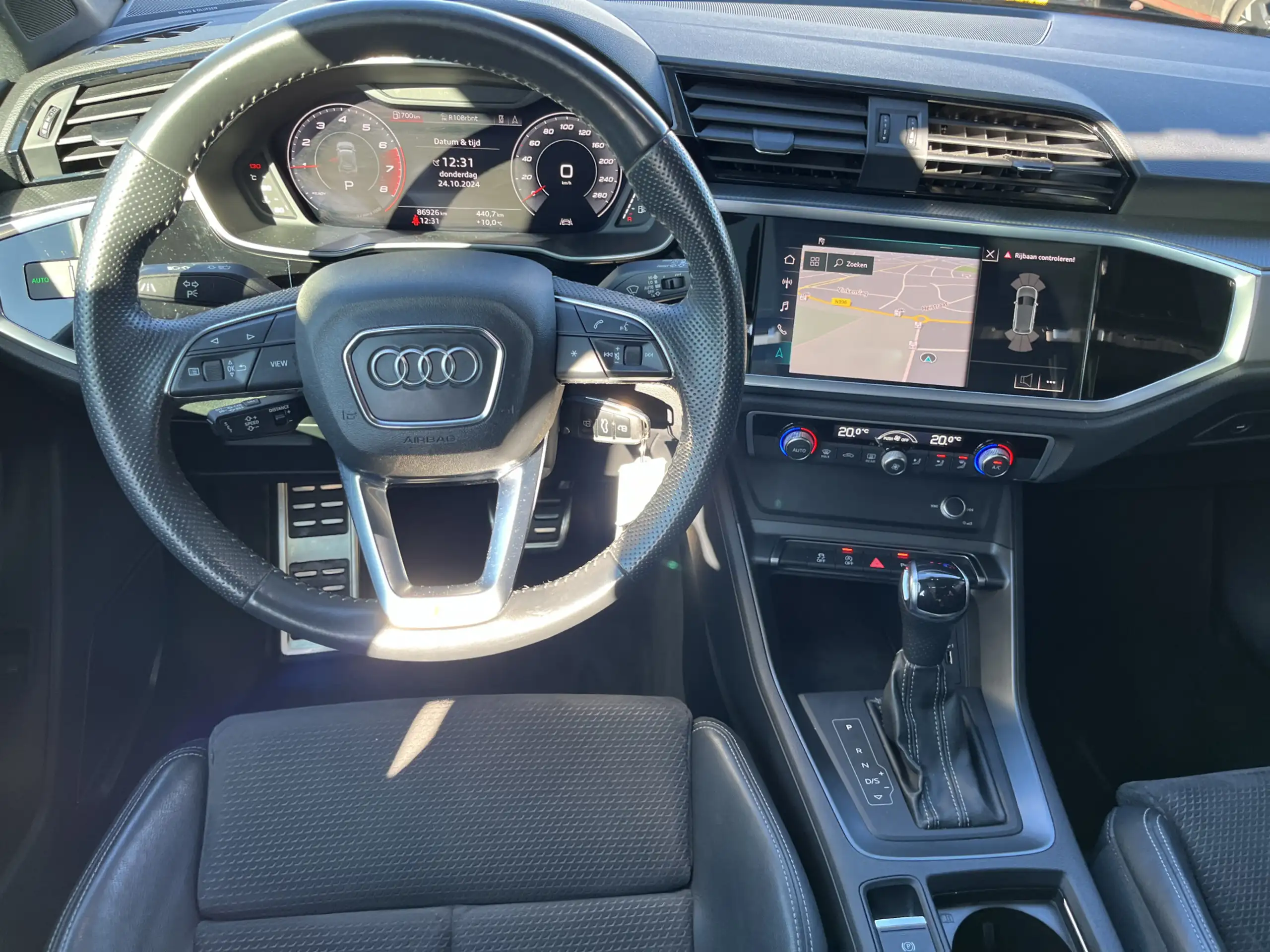 Audi - Q3