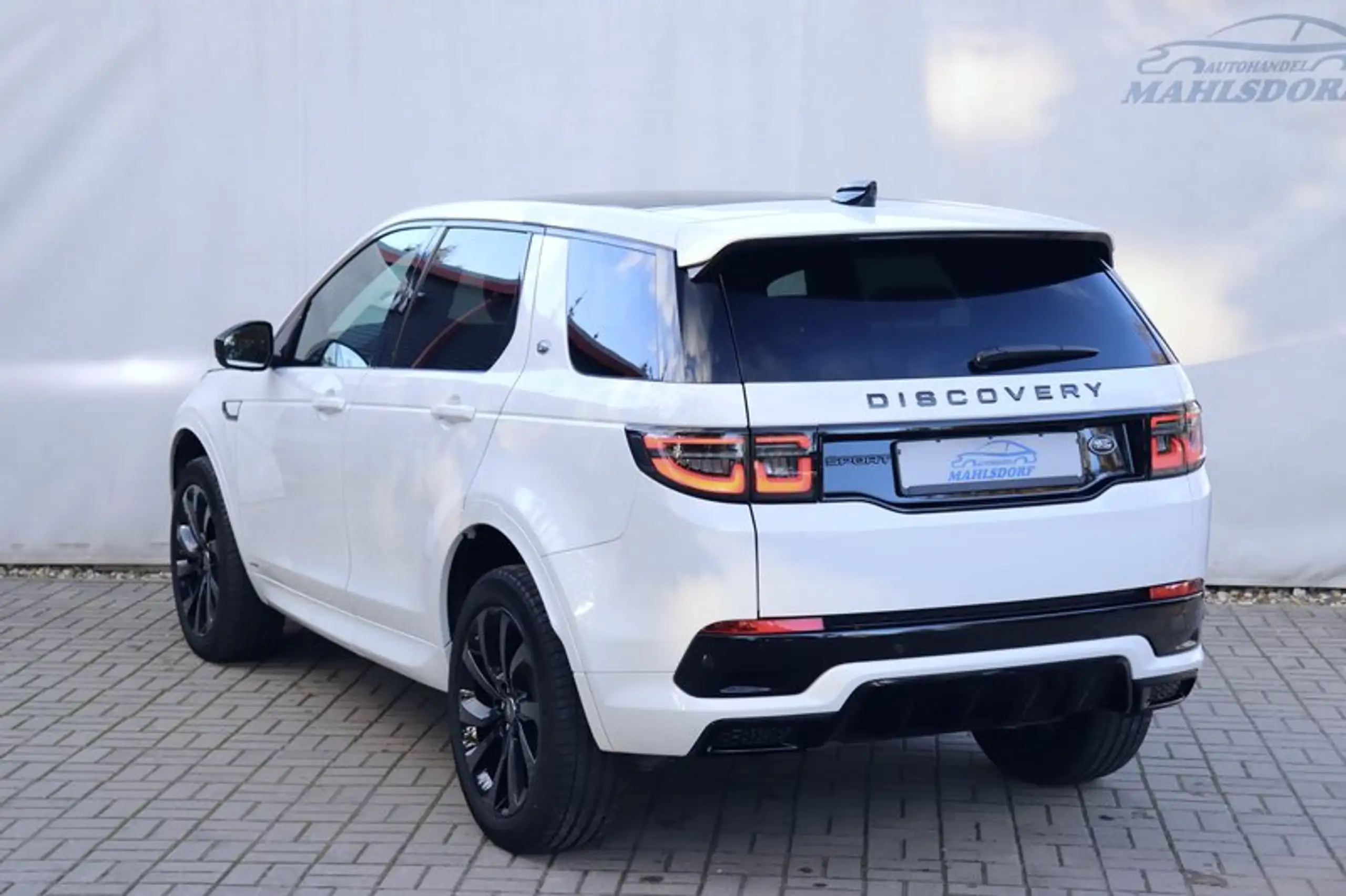 Land Rover - Discovery Sport