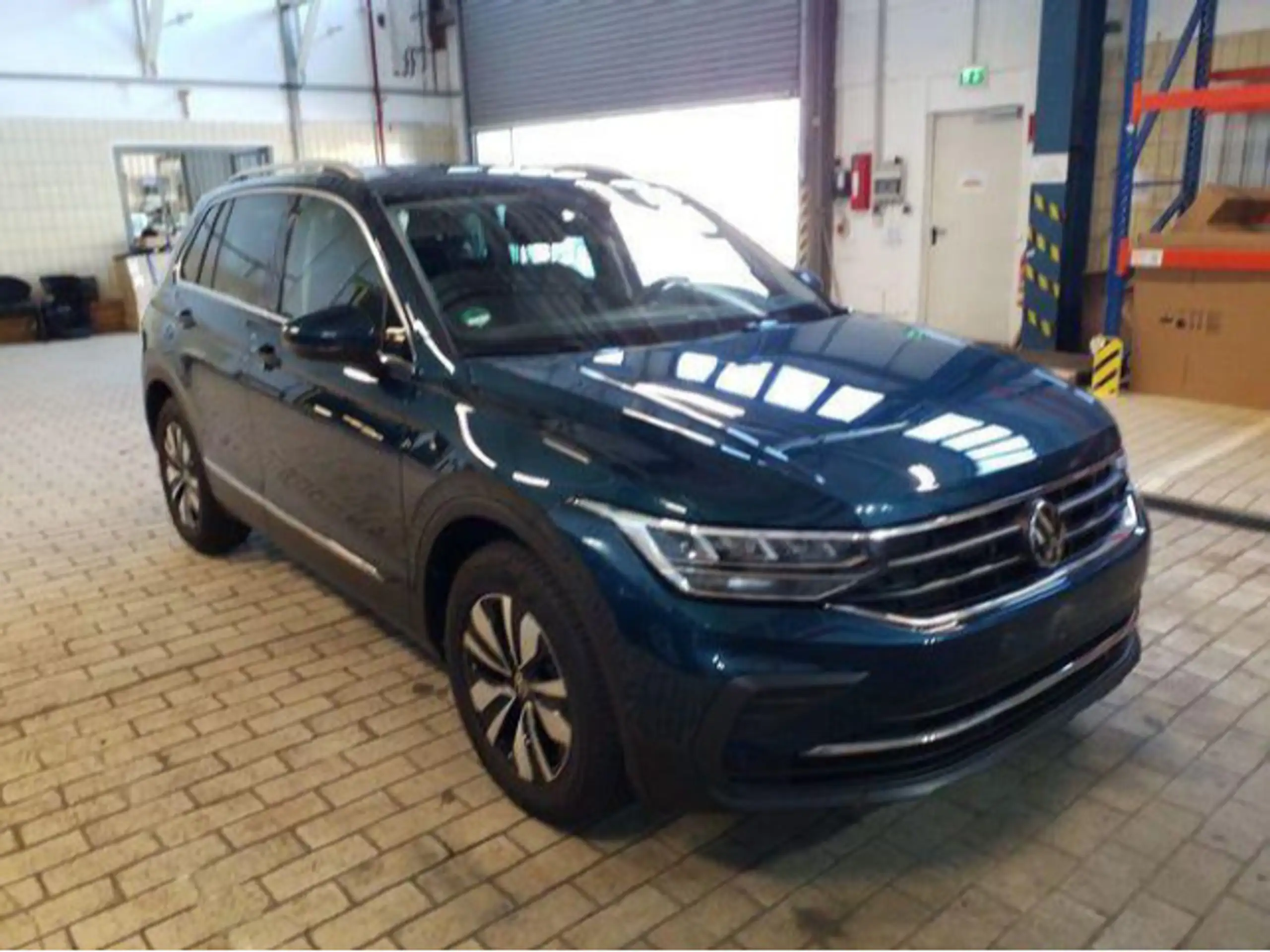 Volkswagen - Tiguan