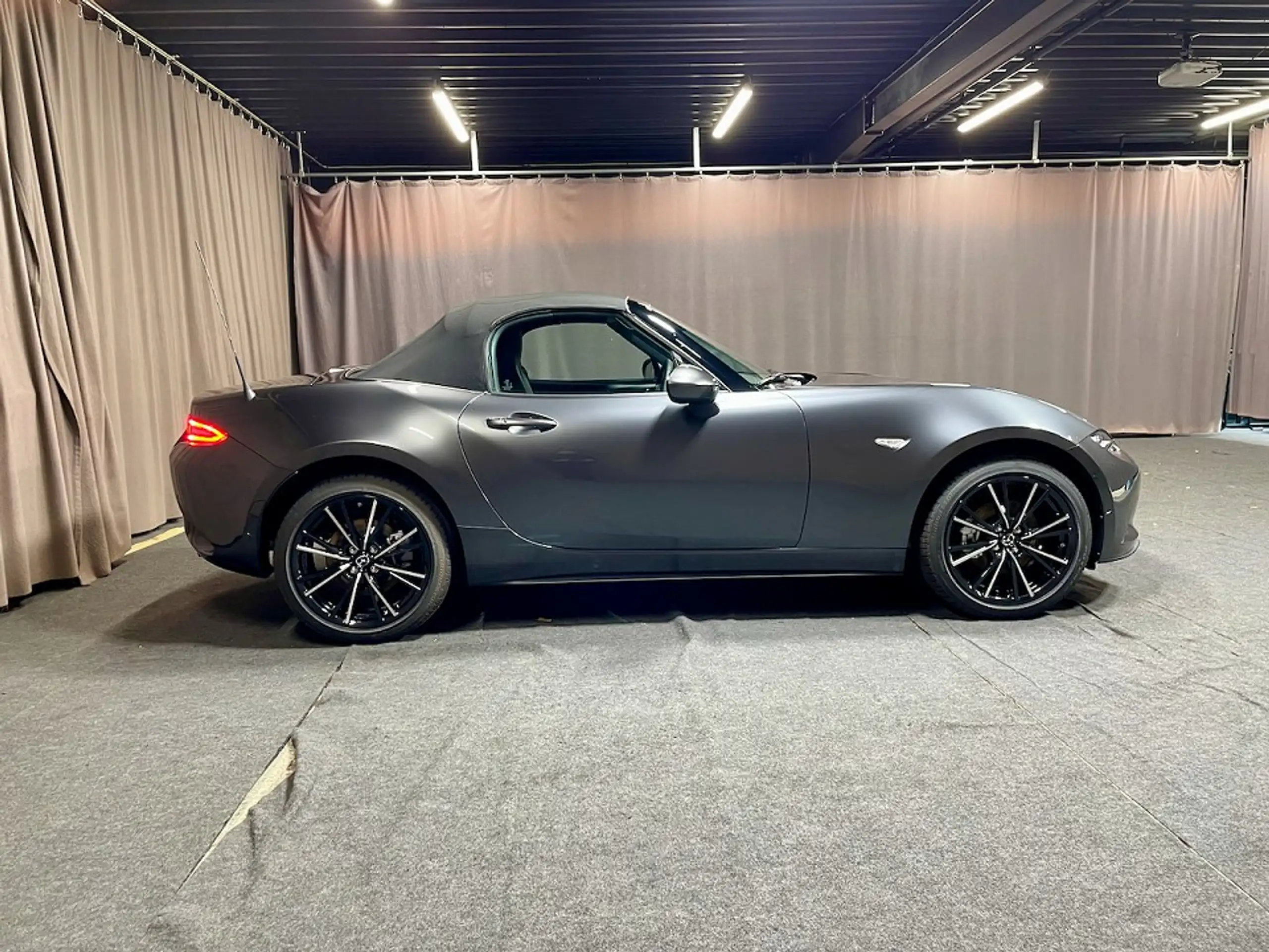 Mazda - MX-5