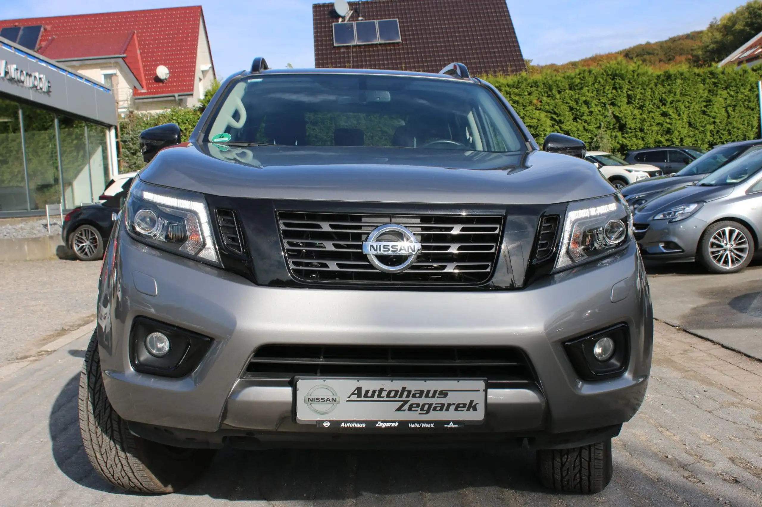 Nissan - Navara