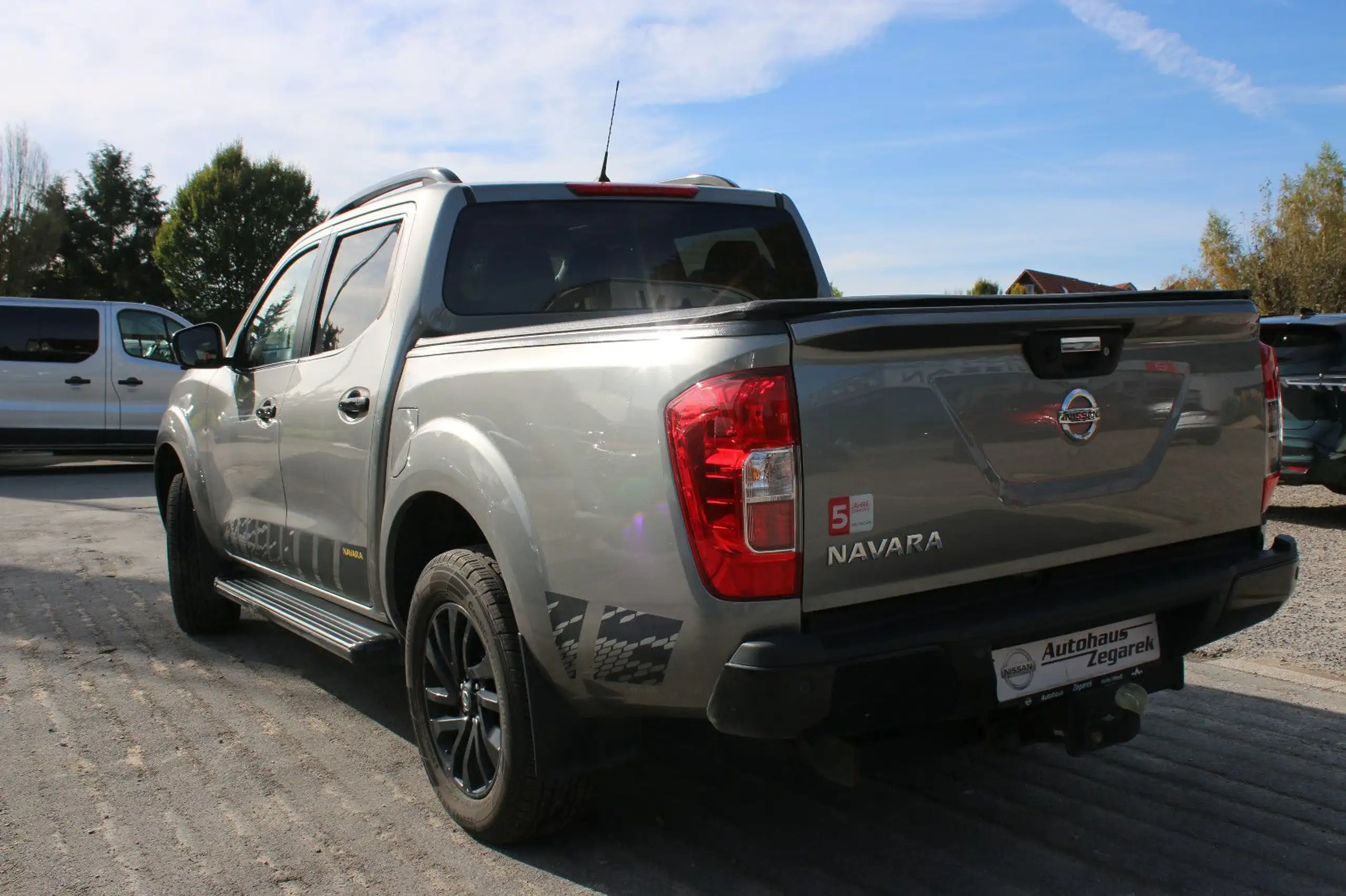 Nissan - Navara