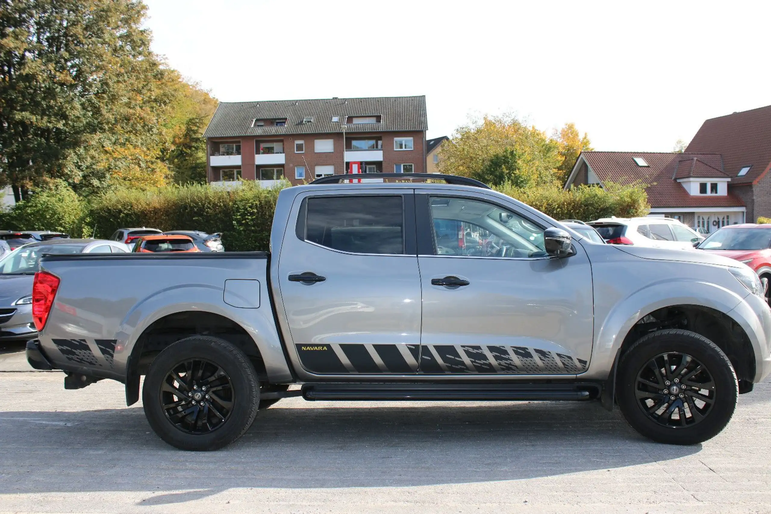 Nissan - Navara