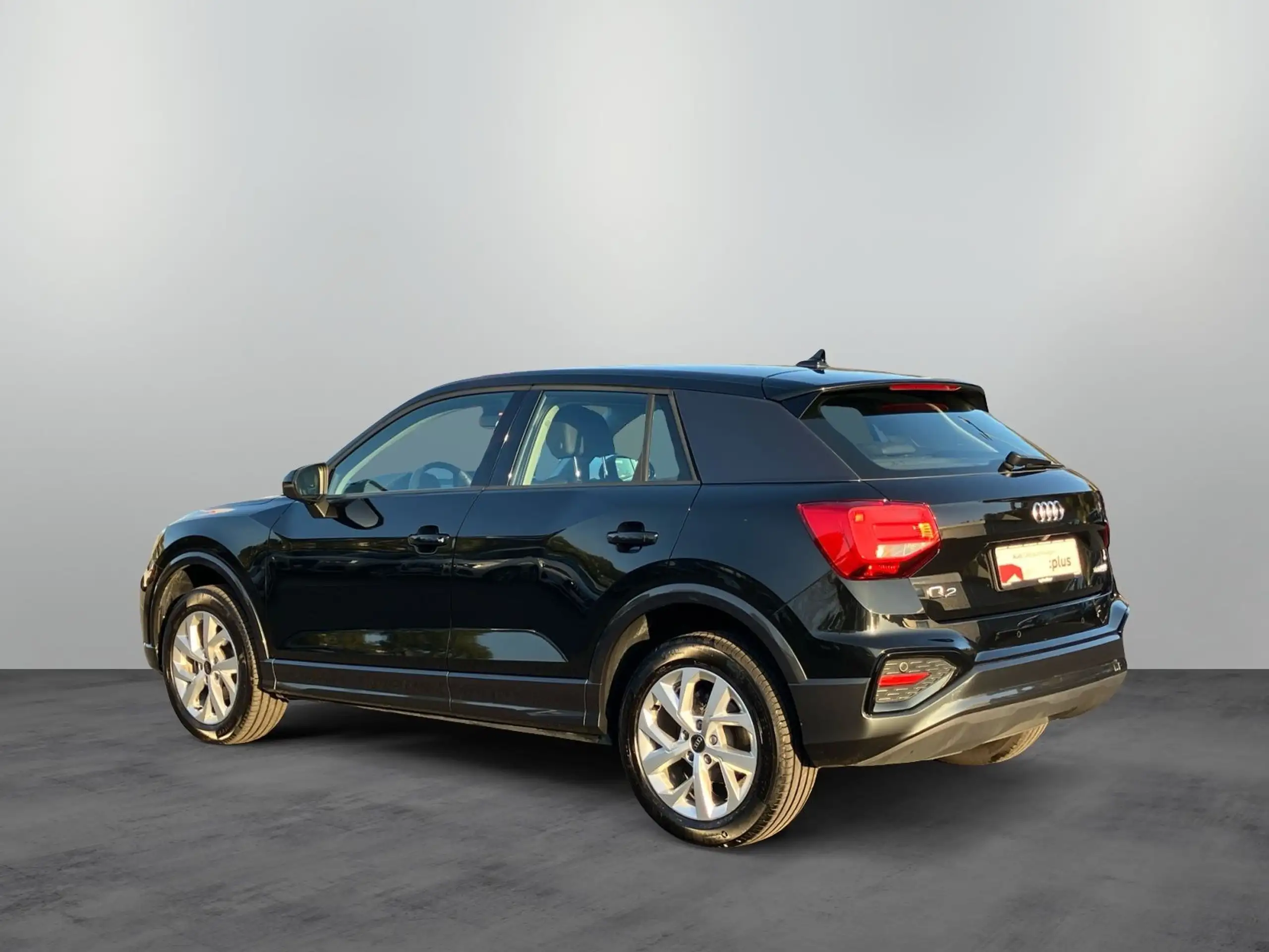 Audi - Q2