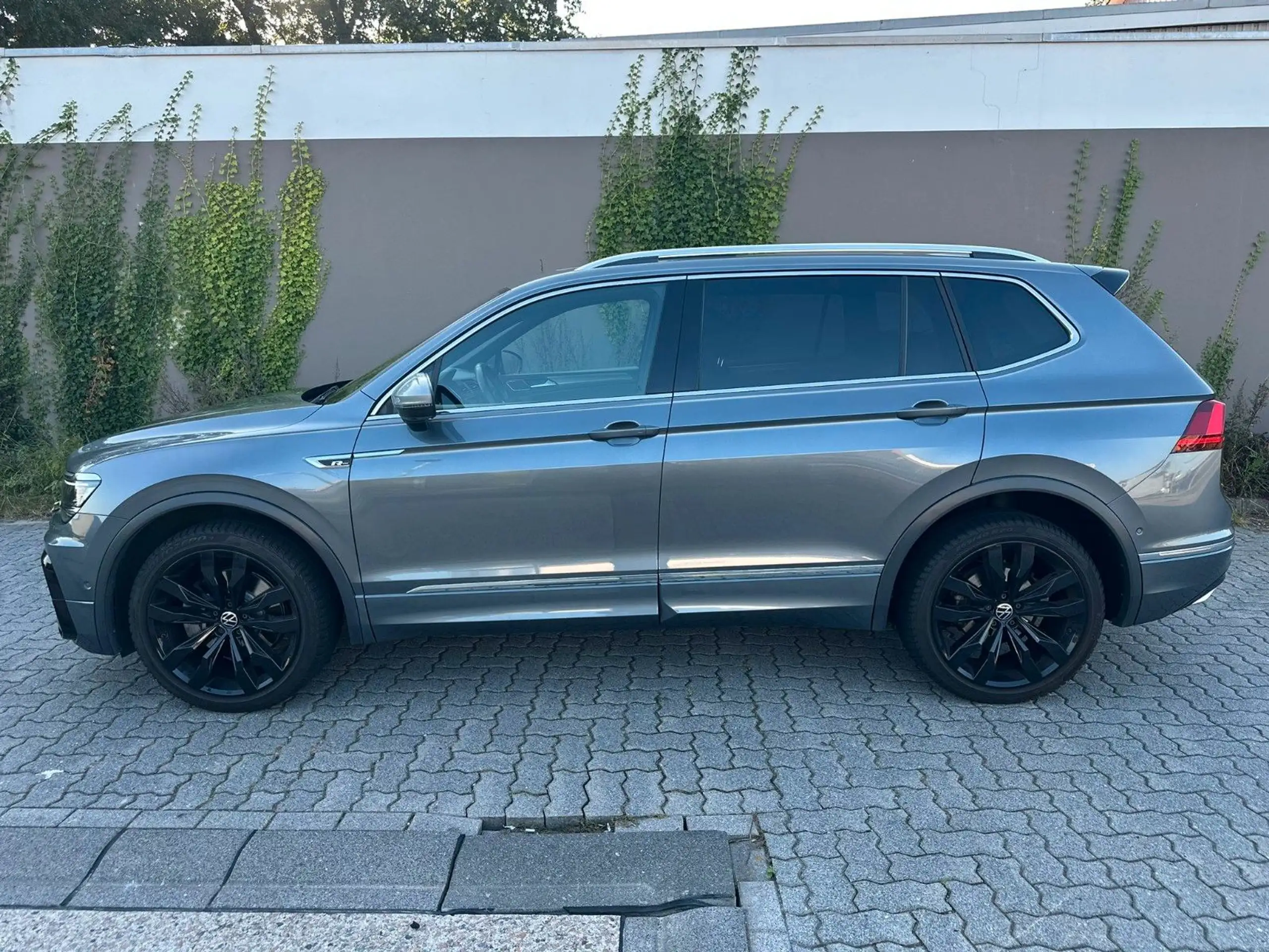 Volkswagen - Tiguan Allspace