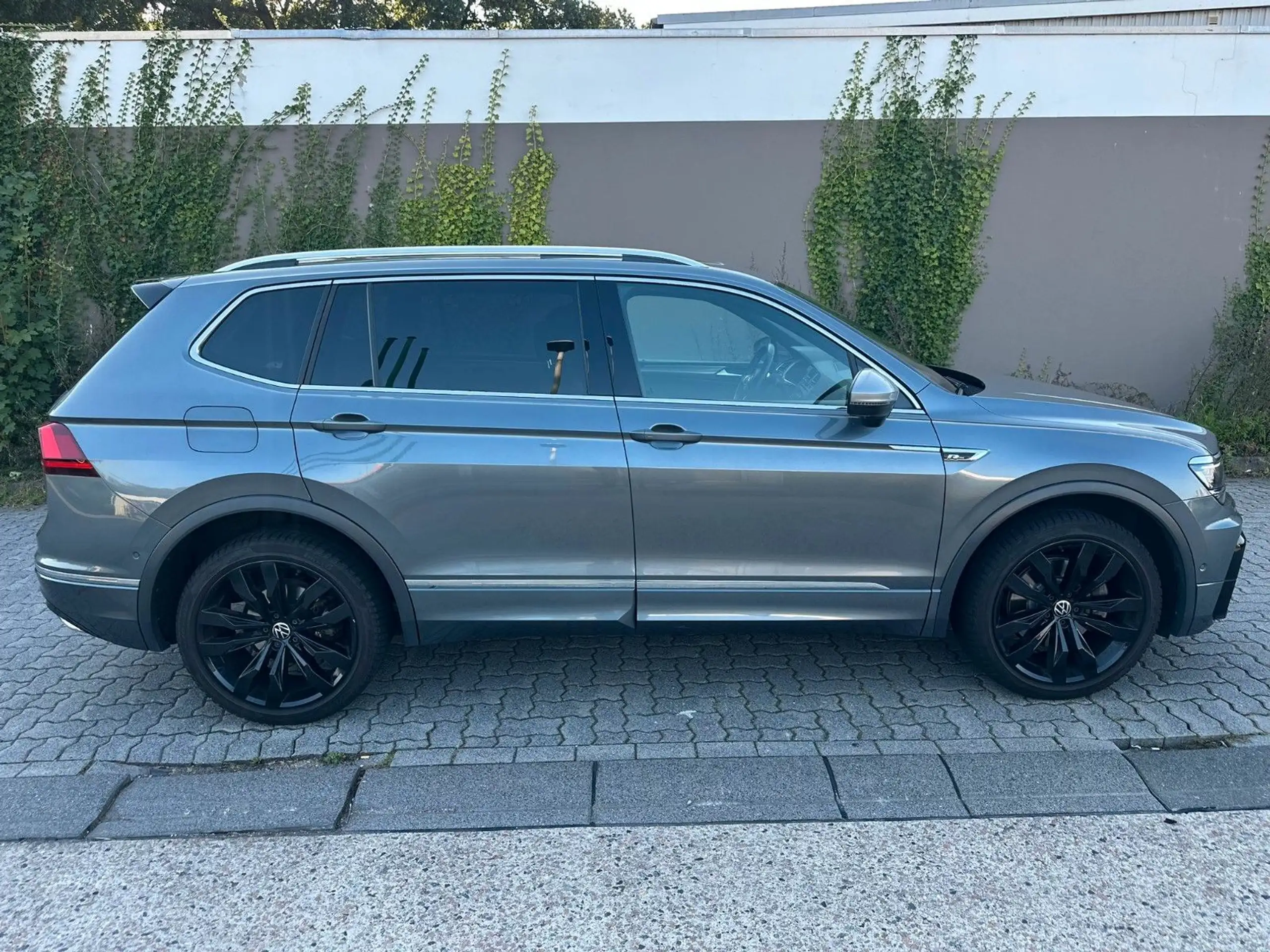 Volkswagen - Tiguan Allspace