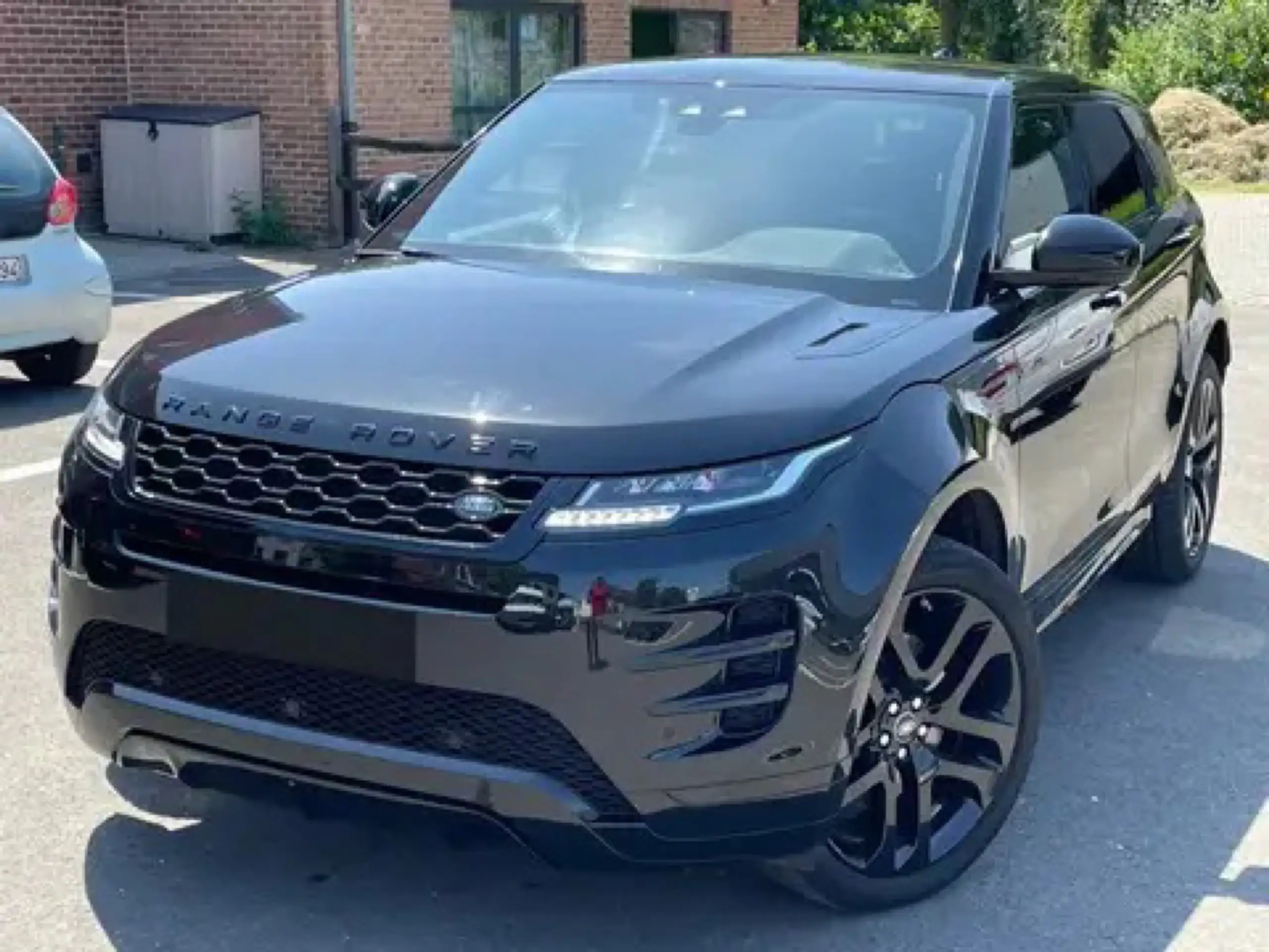 Land Rover - Range Rover Evoque