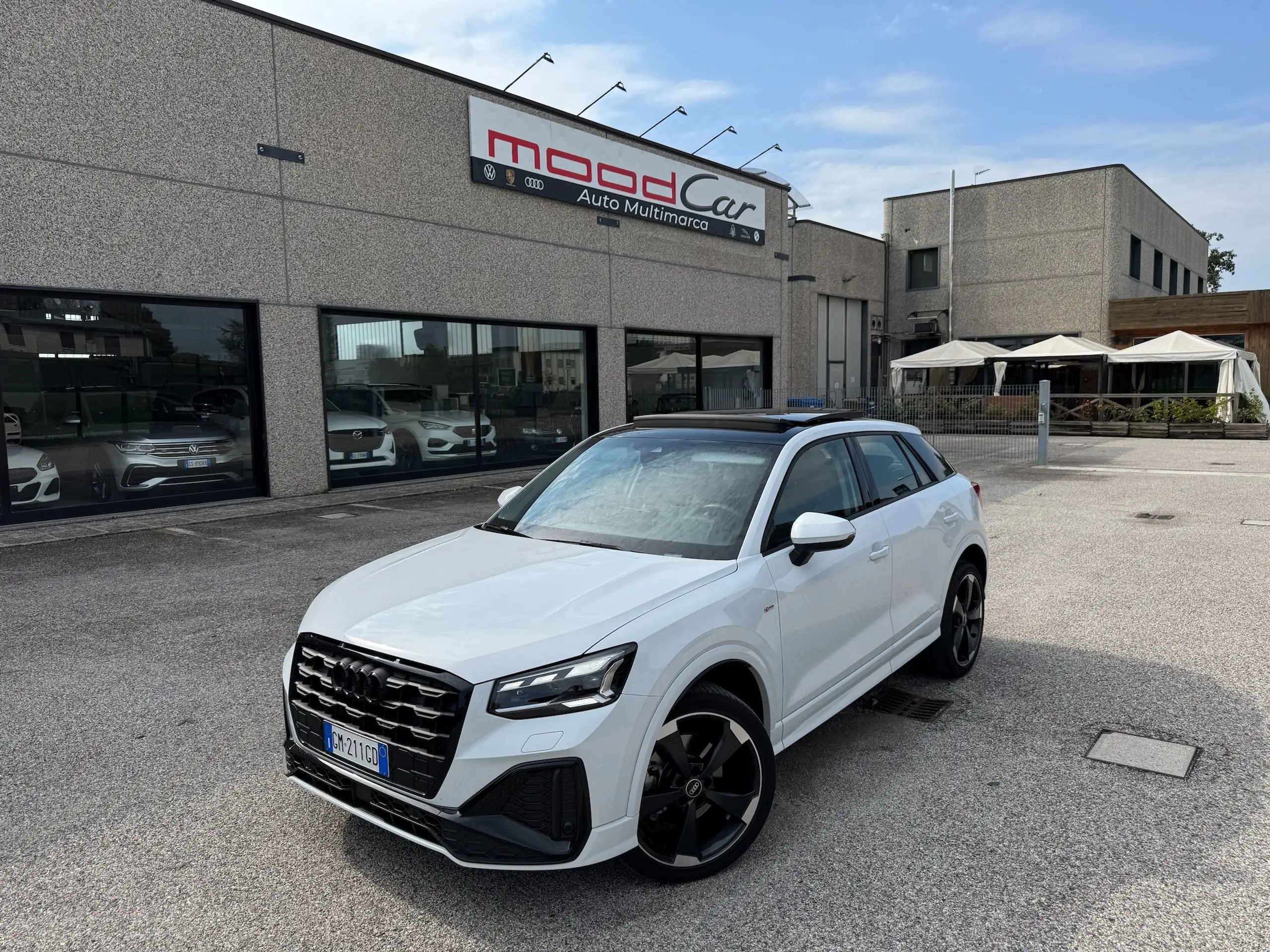 Audi - Q2