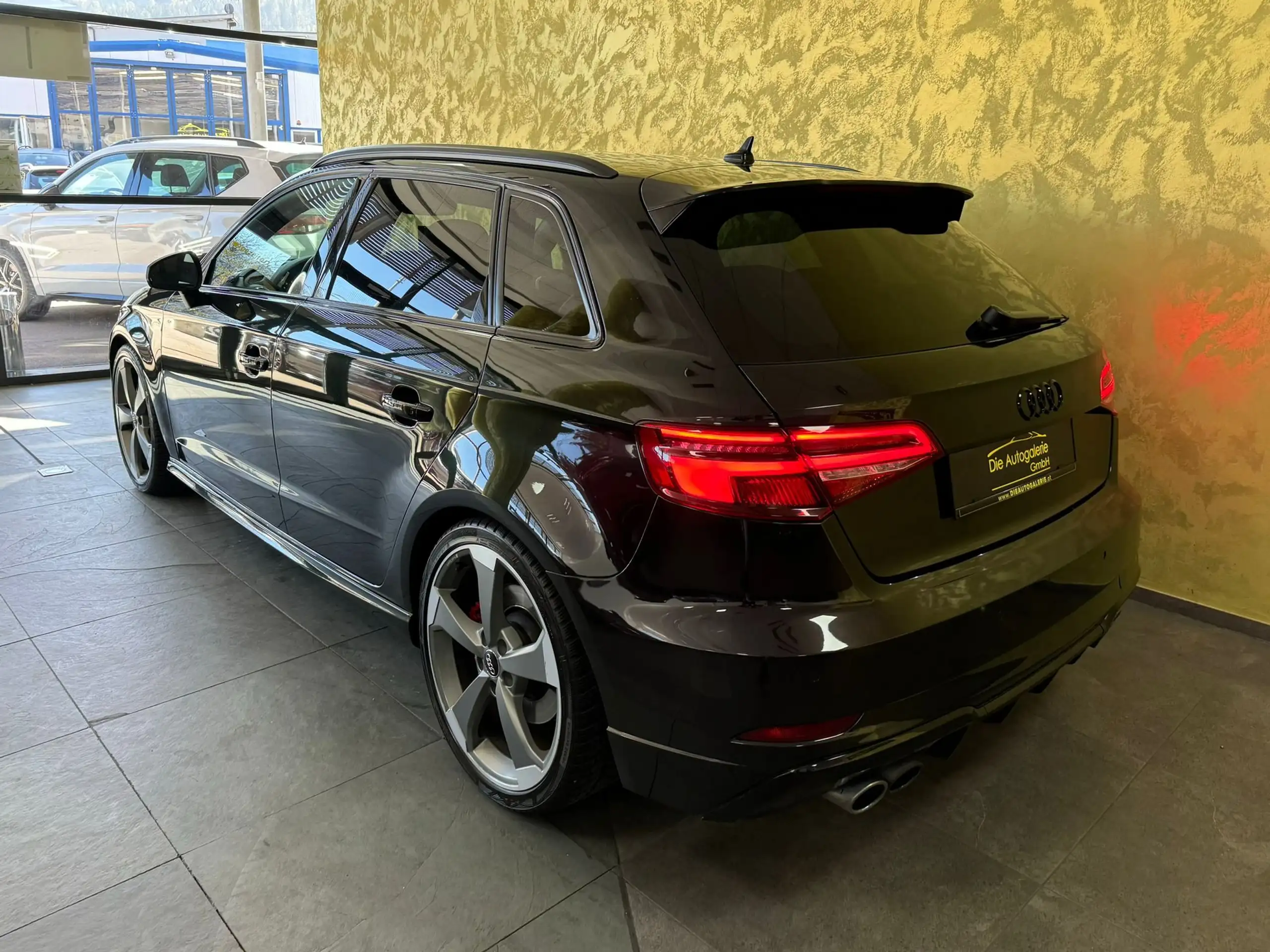 Audi - S3