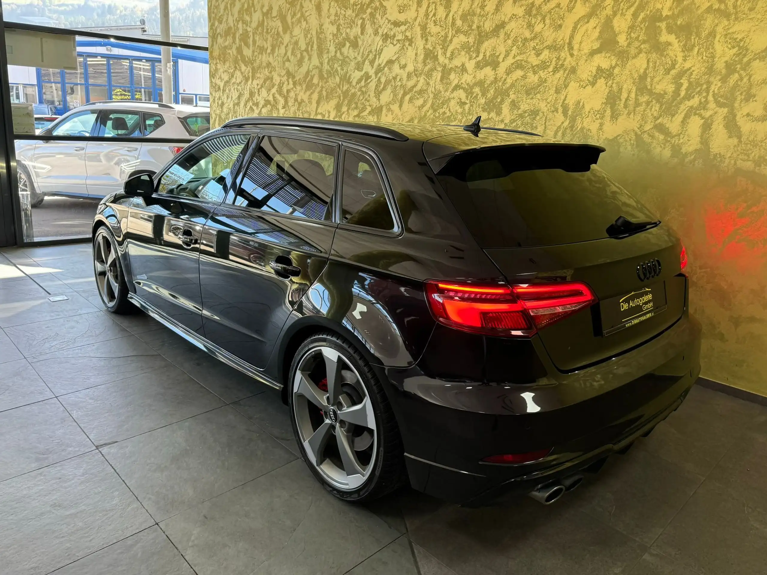 Audi - S3