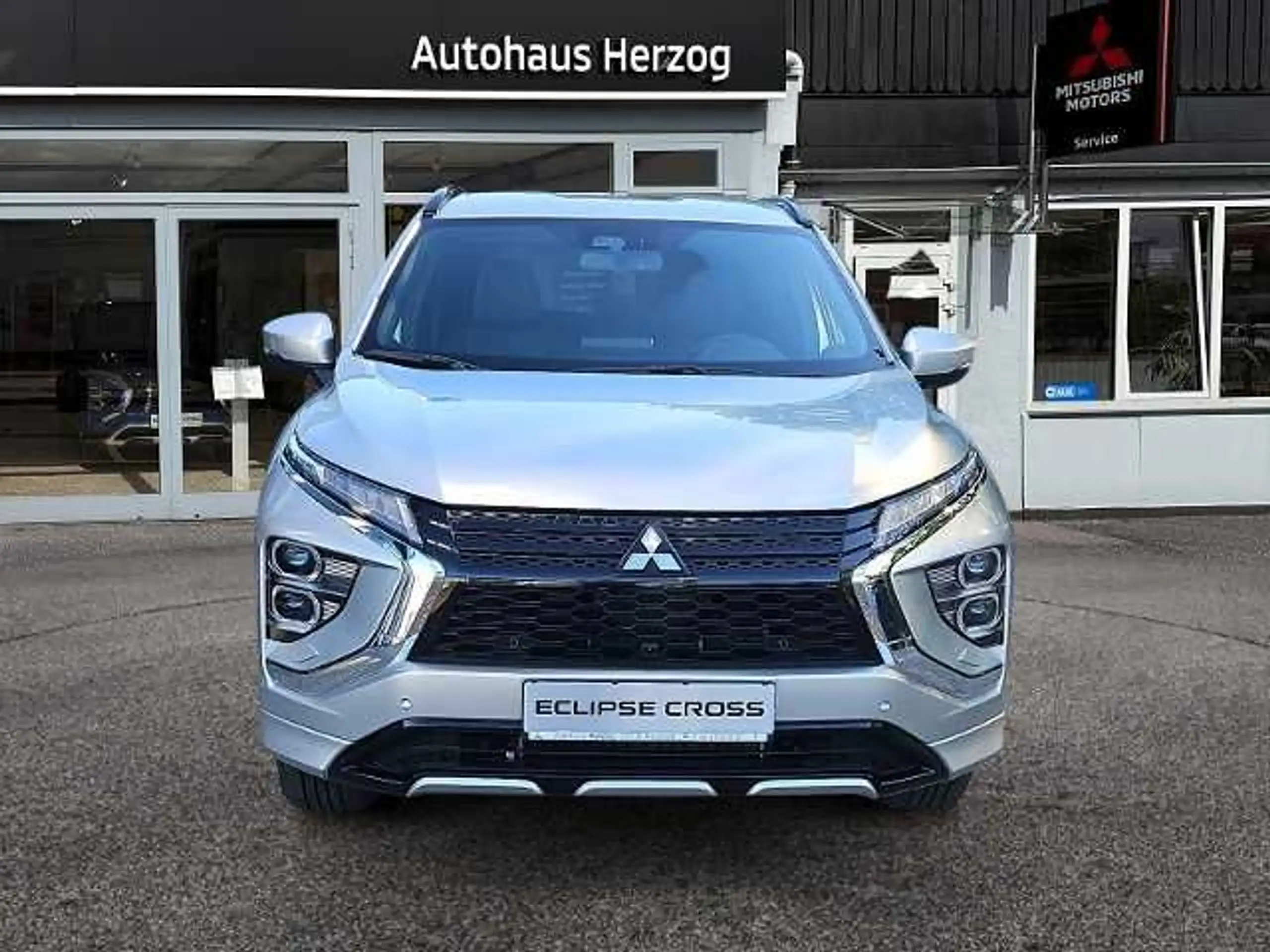 Mitsubishi - Eclipse Cross