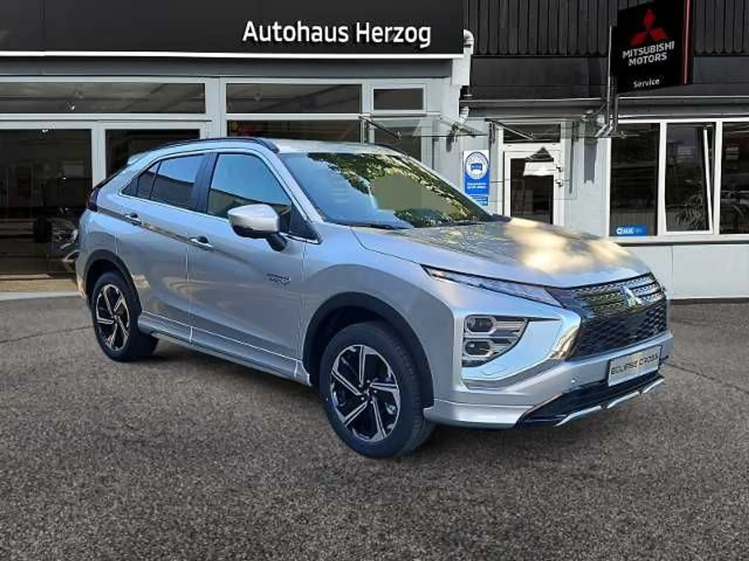 Mitsubishi - Eclipse Cross