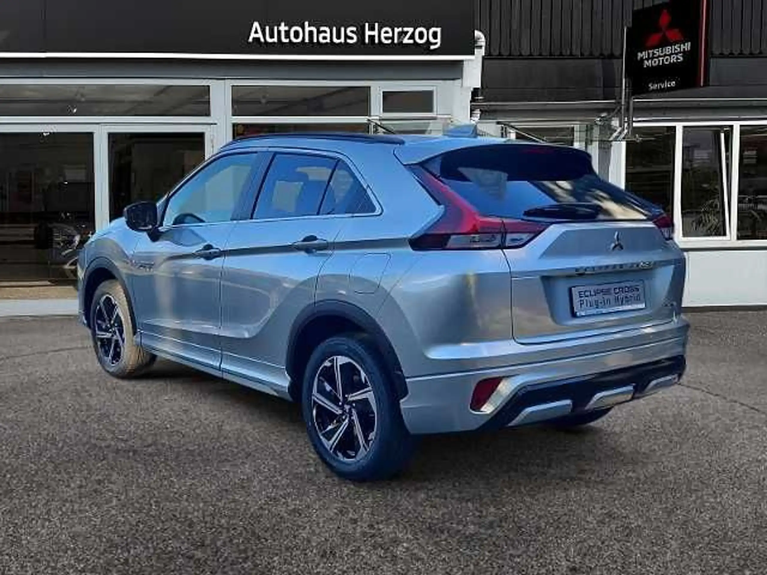 Mitsubishi - Eclipse Cross