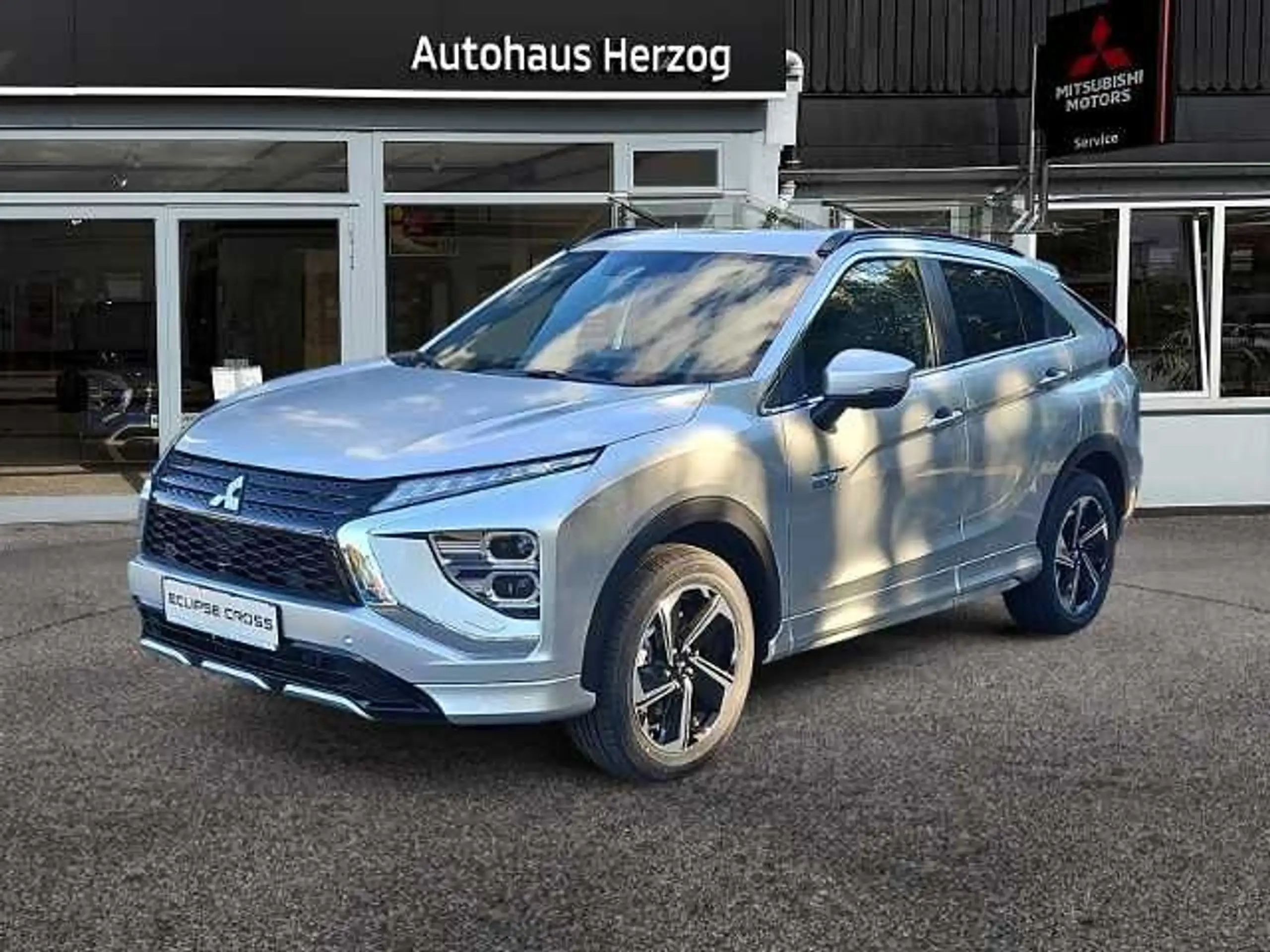 Mitsubishi - Eclipse Cross