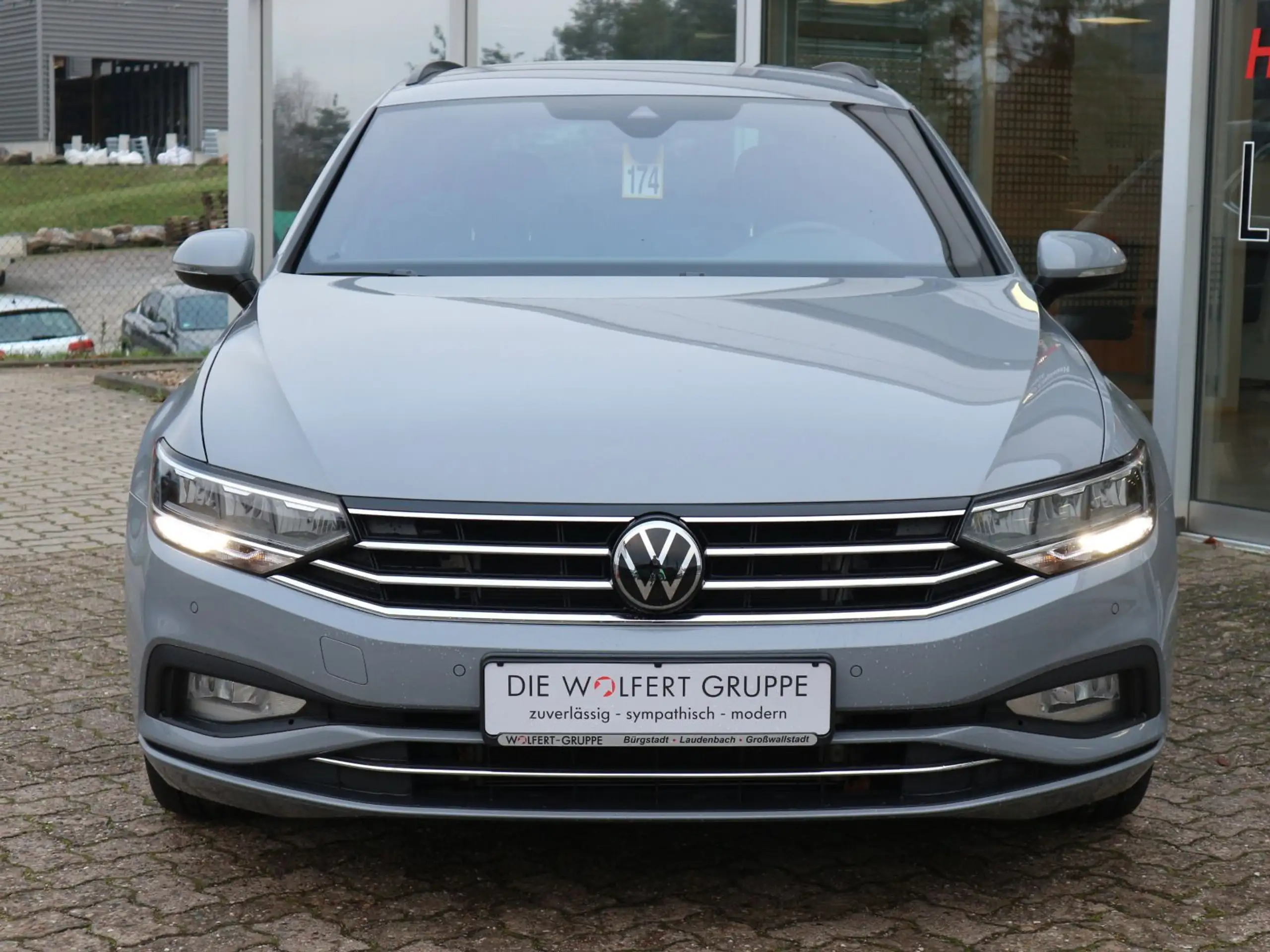 Volkswagen - Passat Variant