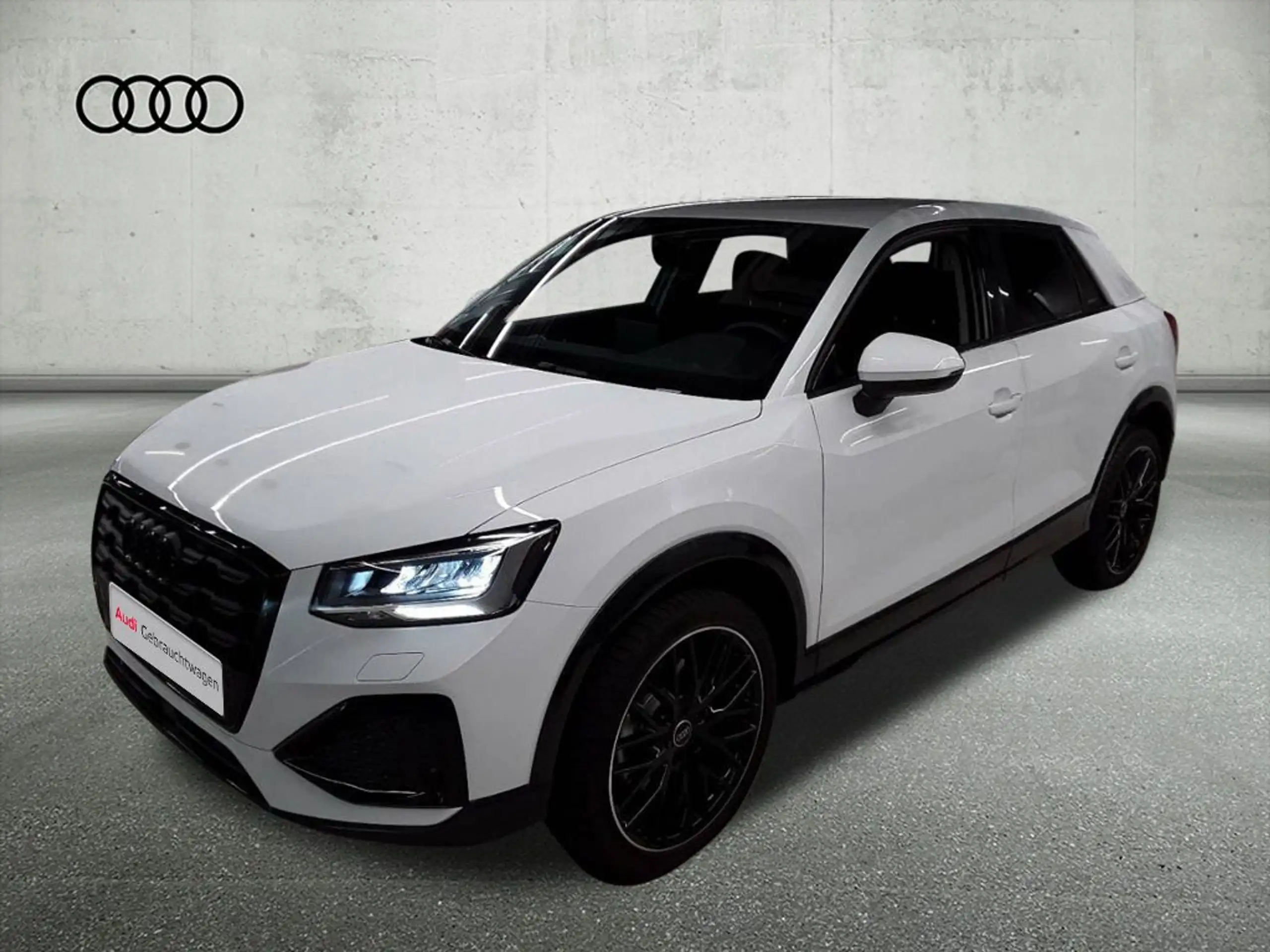 Audi - Q2