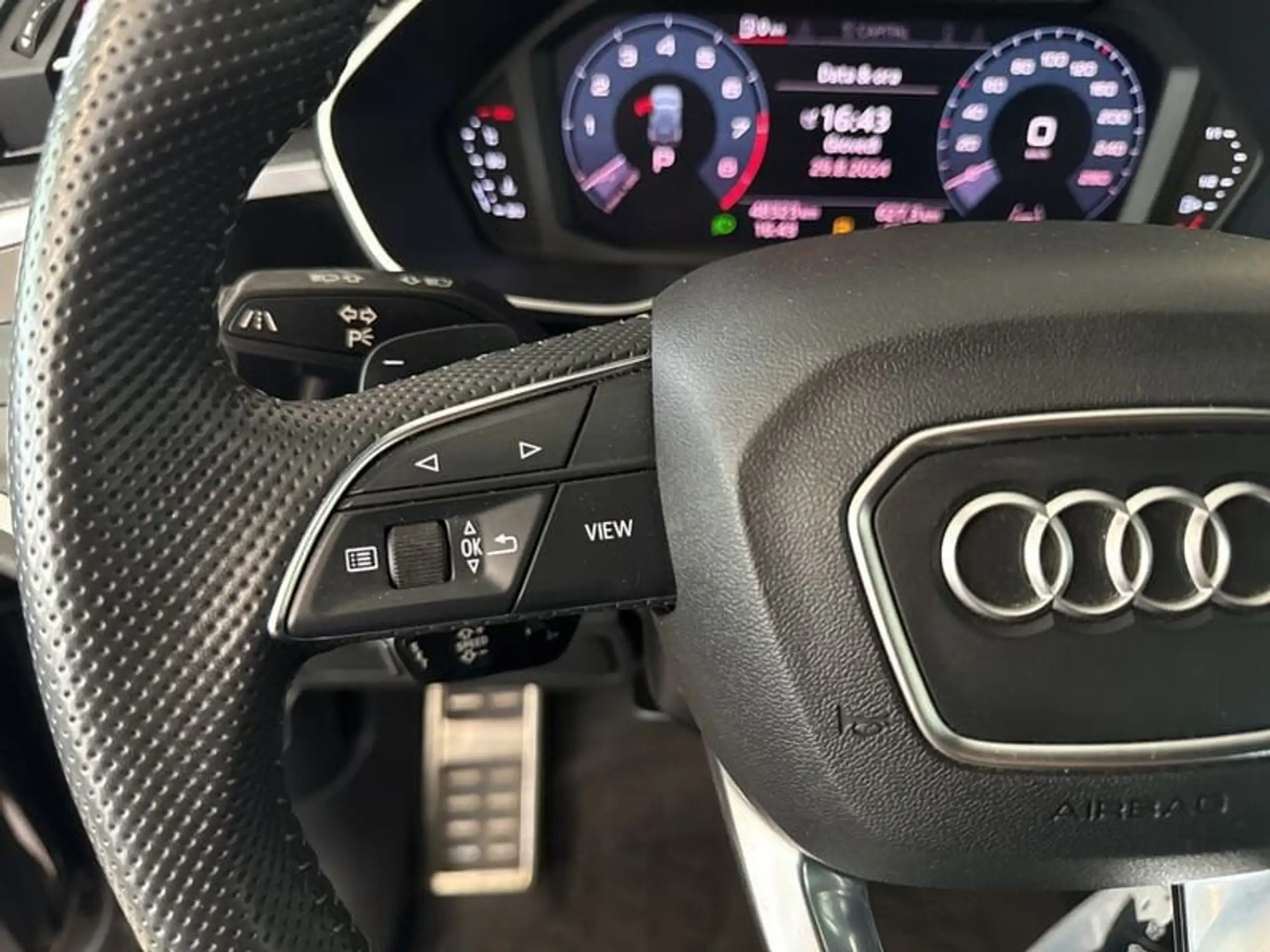 Audi - Q3