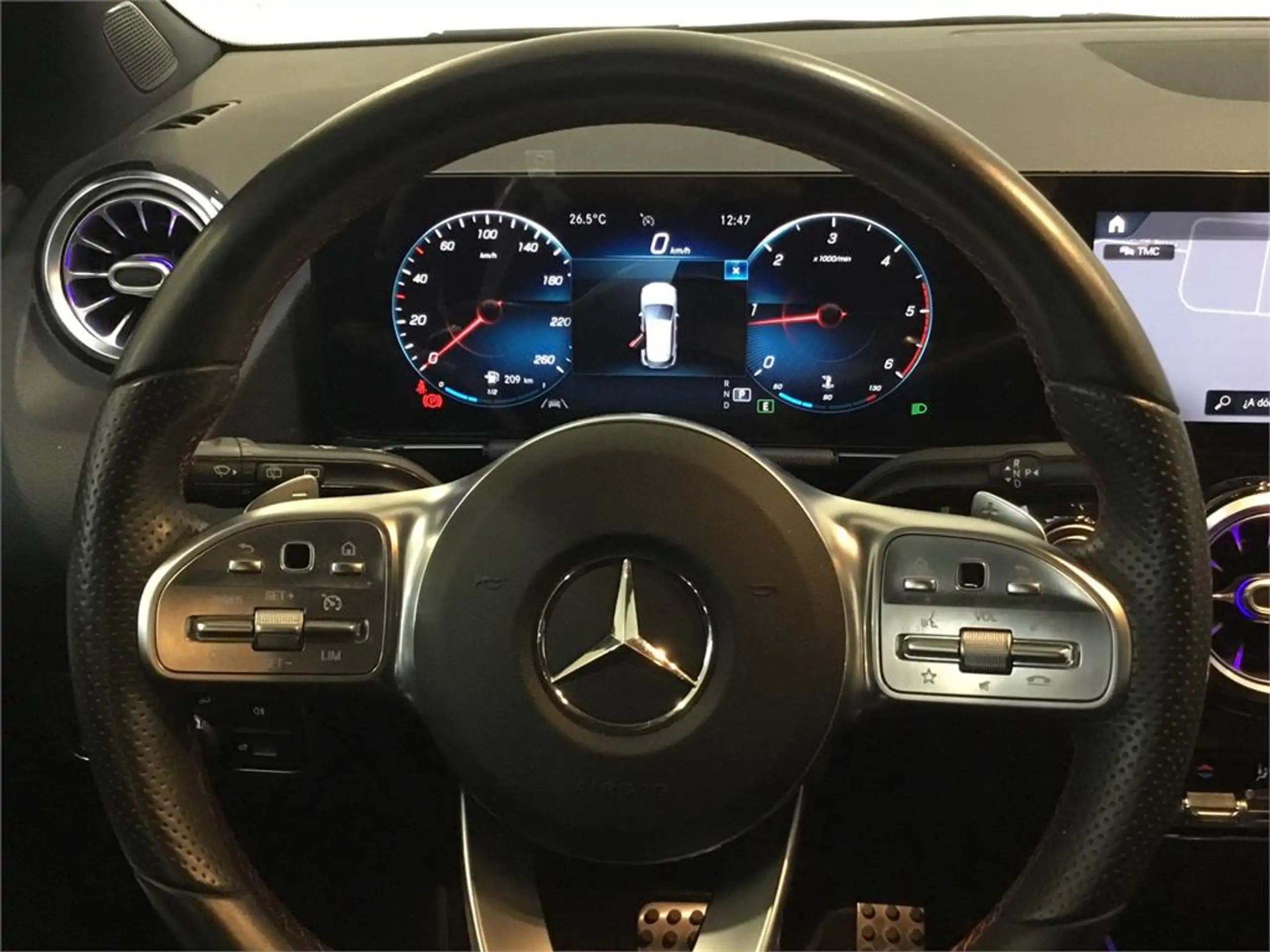 Mercedes-Benz - GLA 200