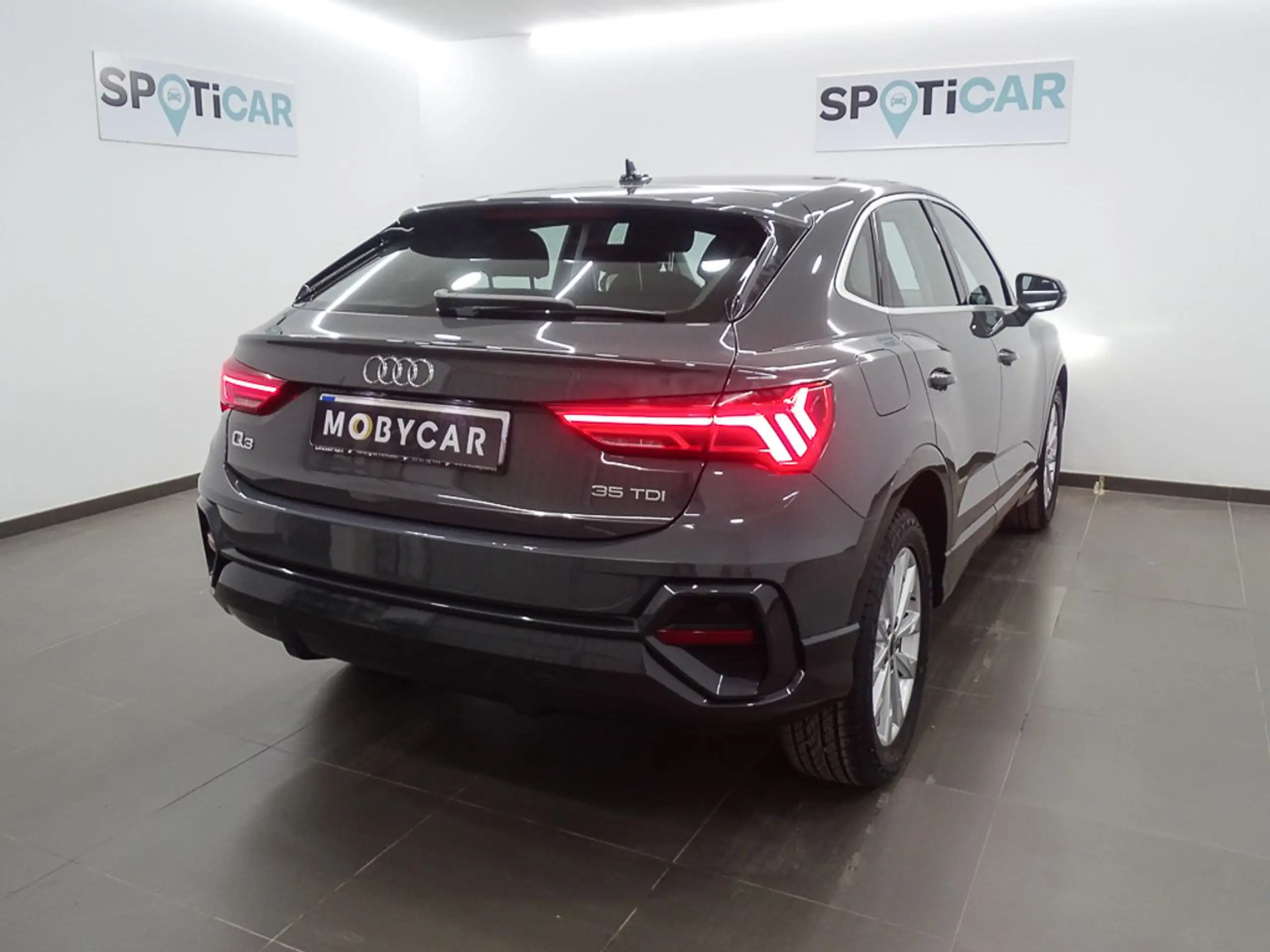 Audi - Q3