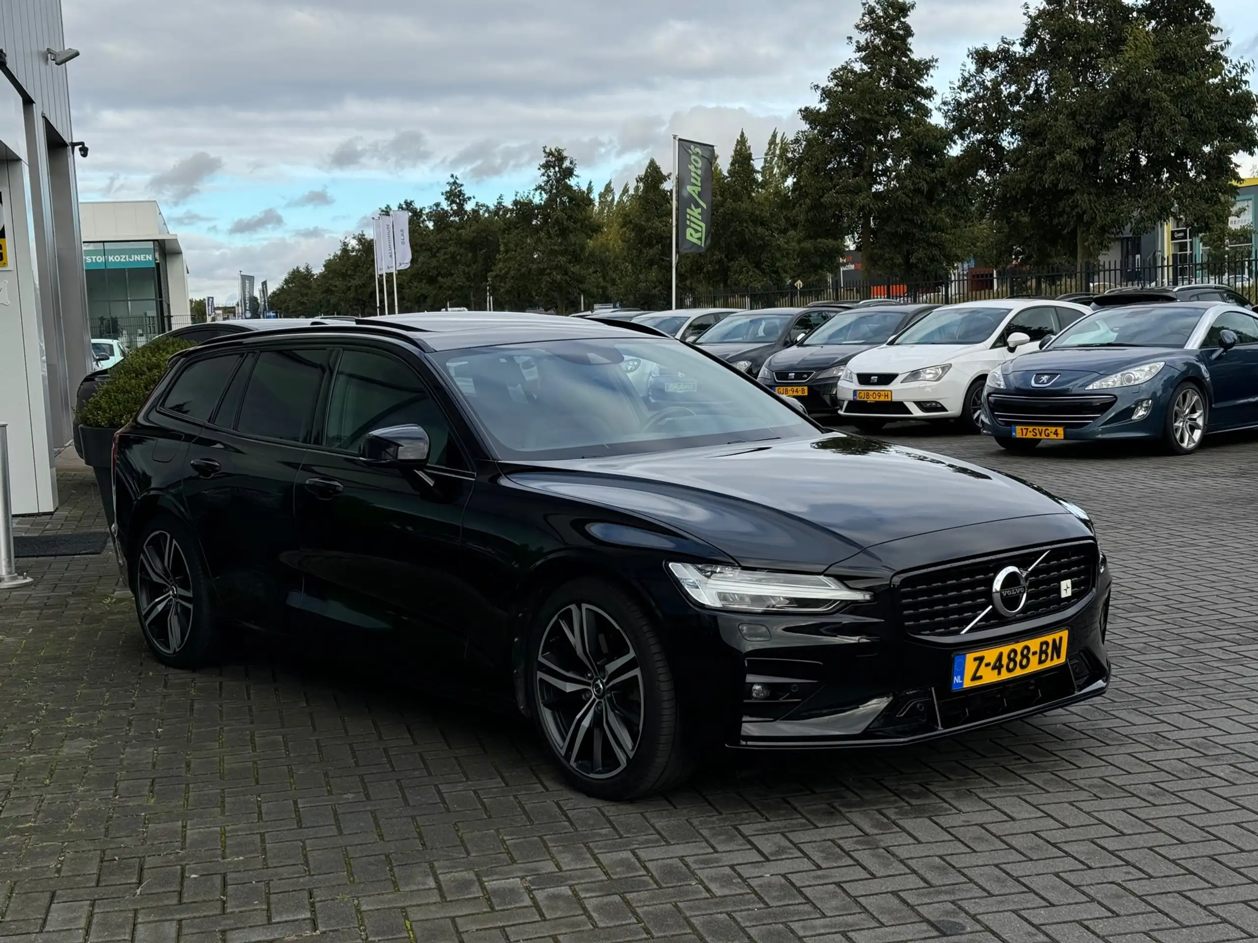 Volvo - V60