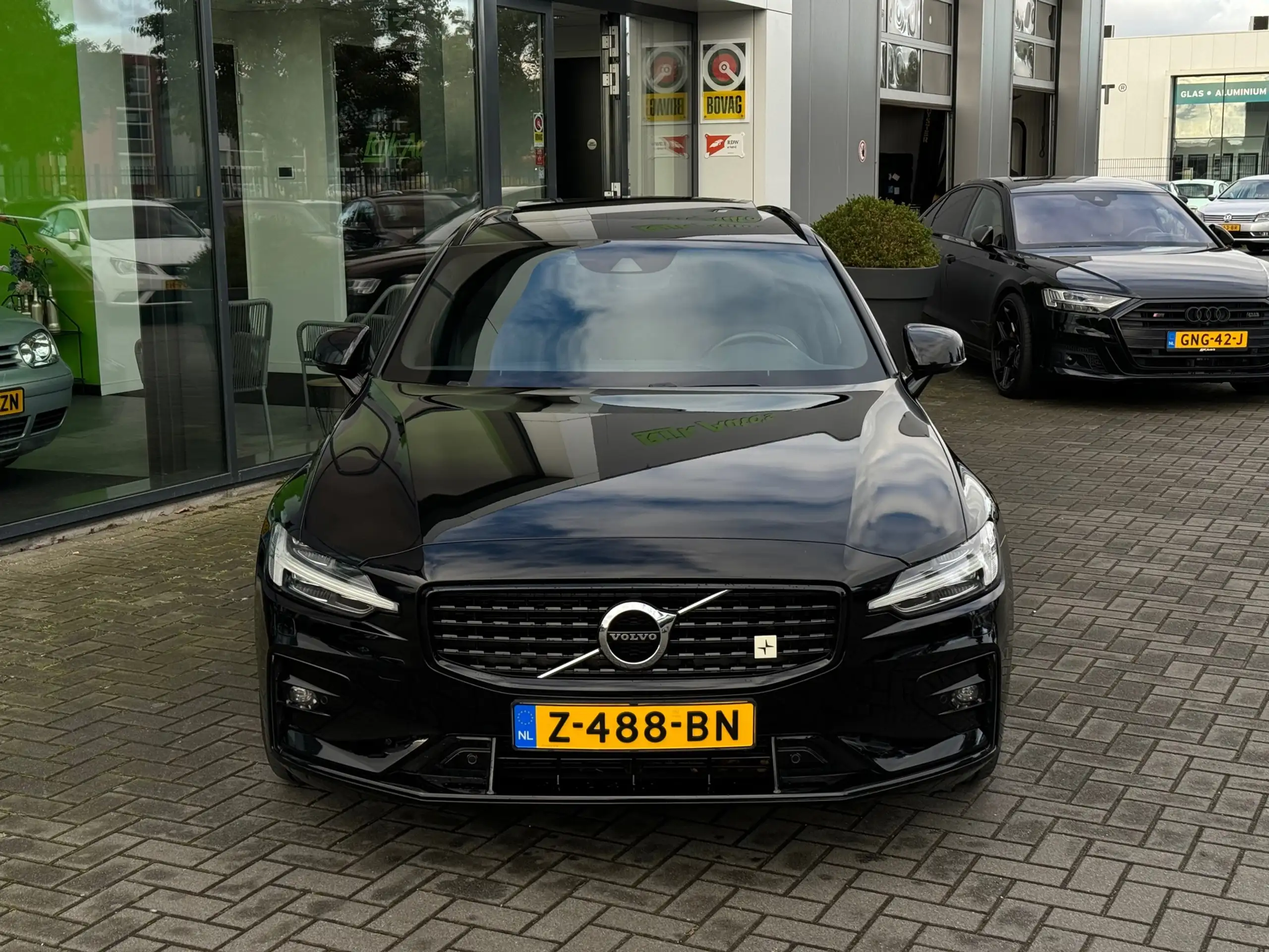 Volvo - V60