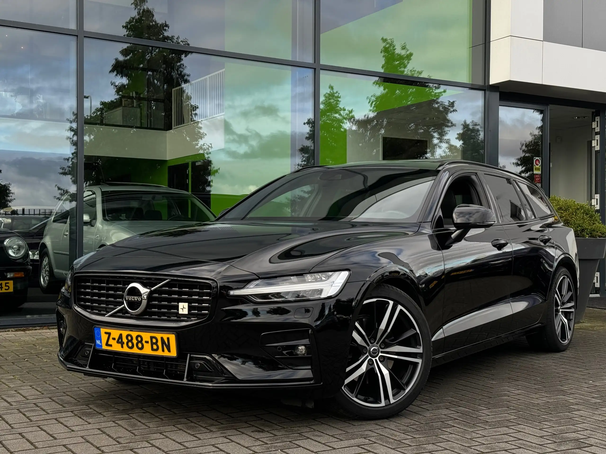 Volvo - V60