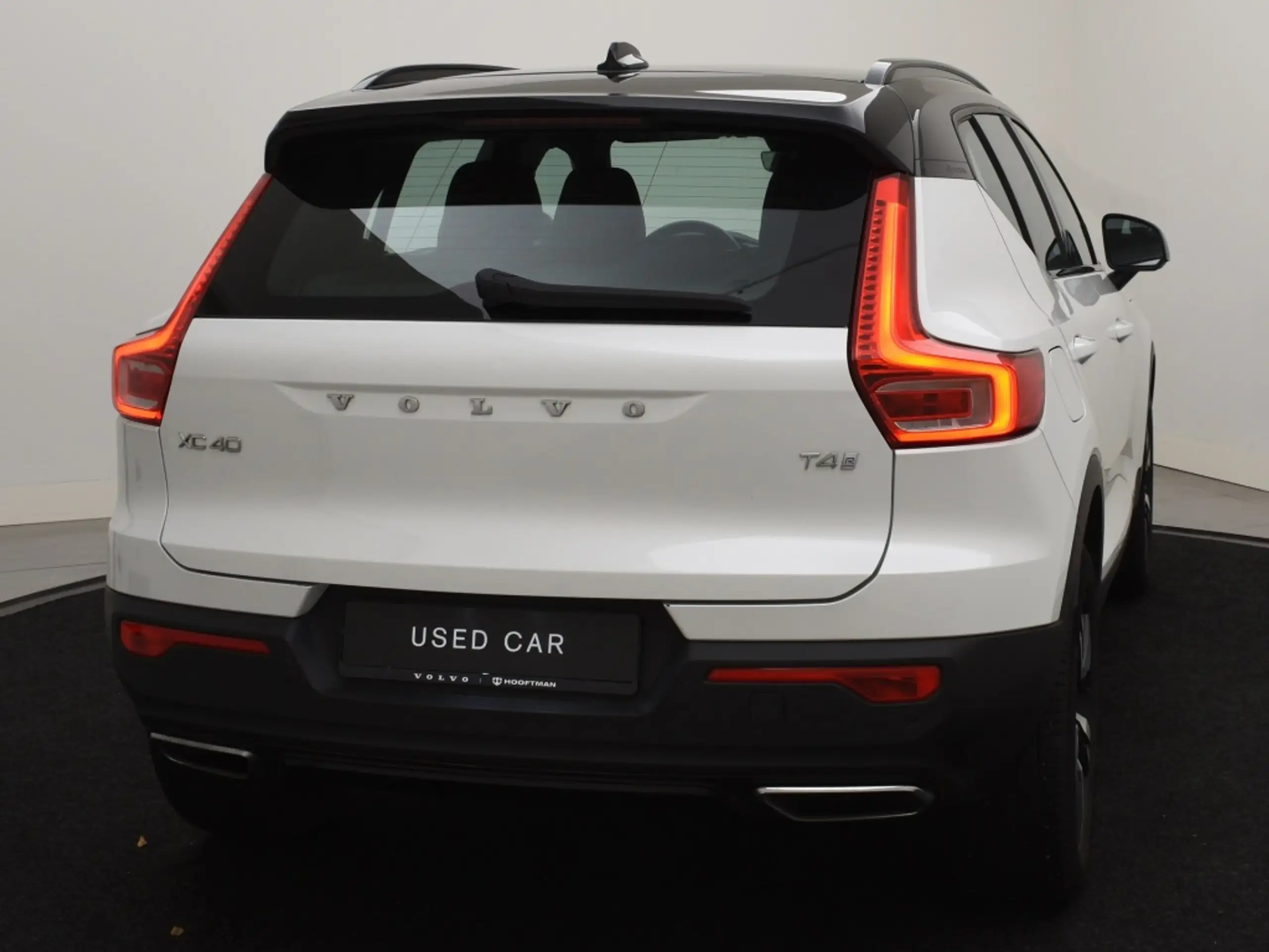 Volvo - XC40