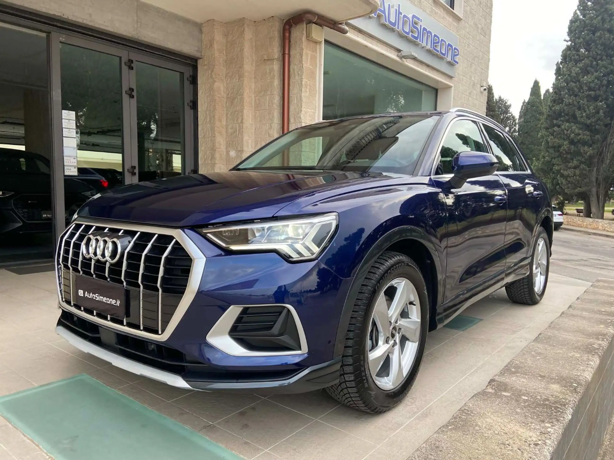 Audi - Q3