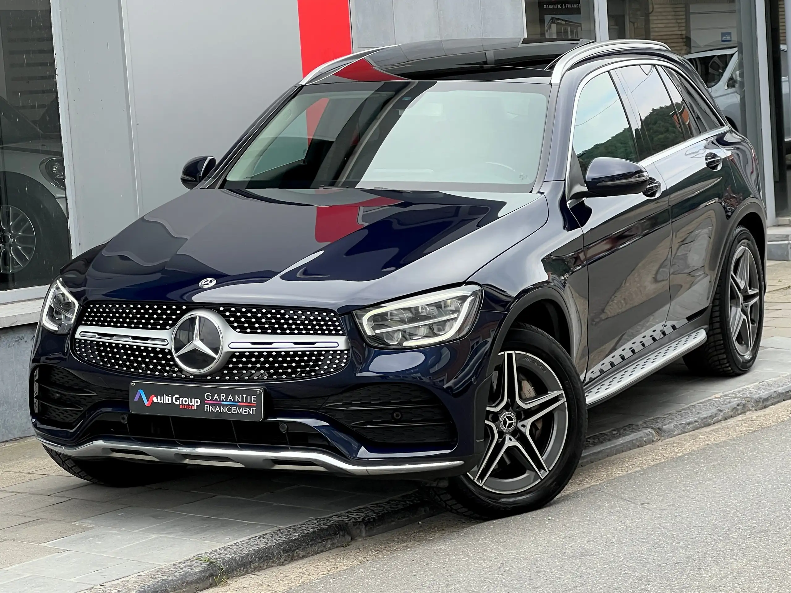 Mercedes-Benz - GLC 200