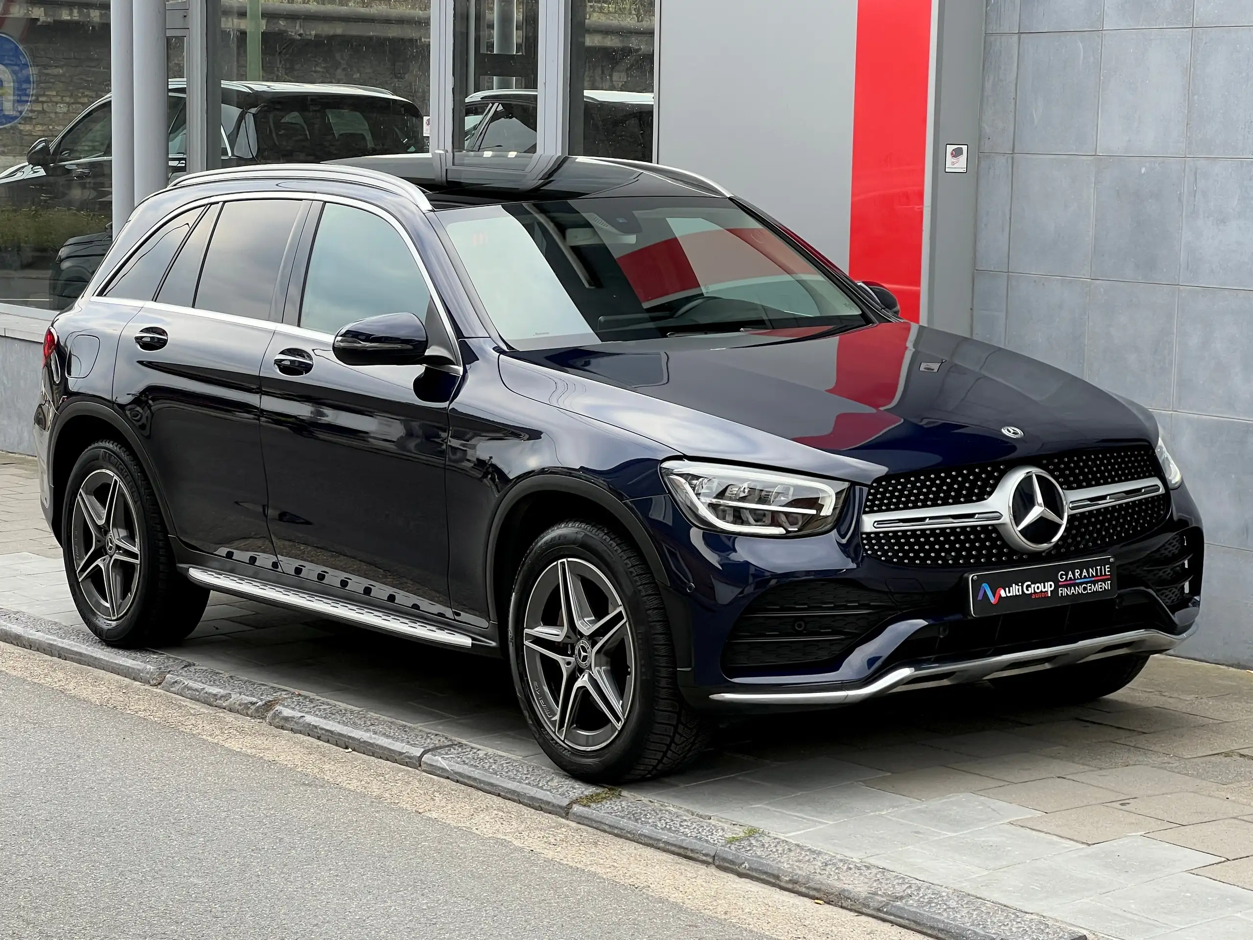 Mercedes-Benz - GLC 200