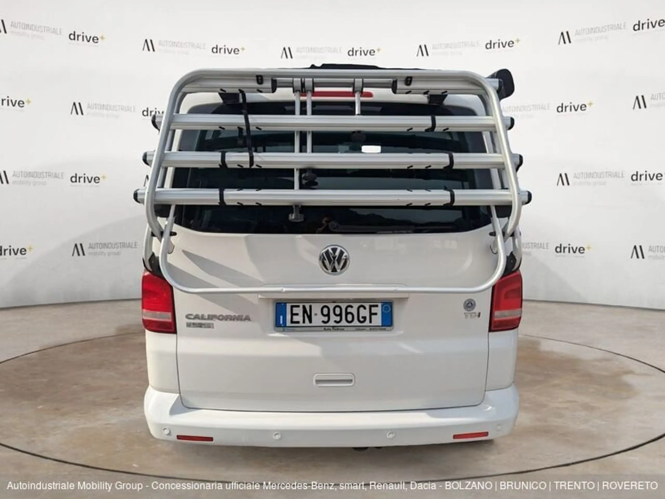 Volkswagen - T5 California